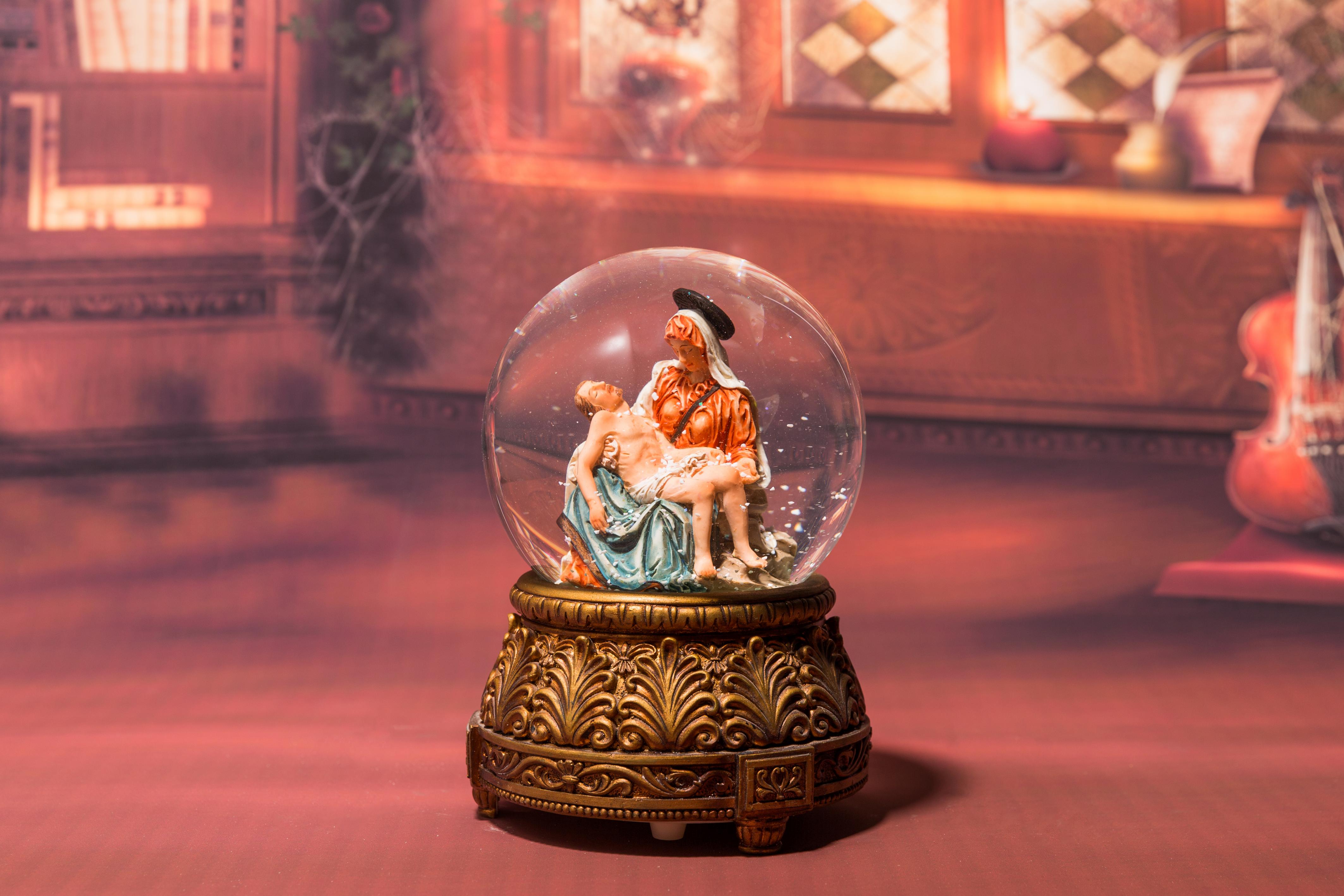 Nativity Snow Globe: Holy Mother&Saints, Nativity Base Waterball