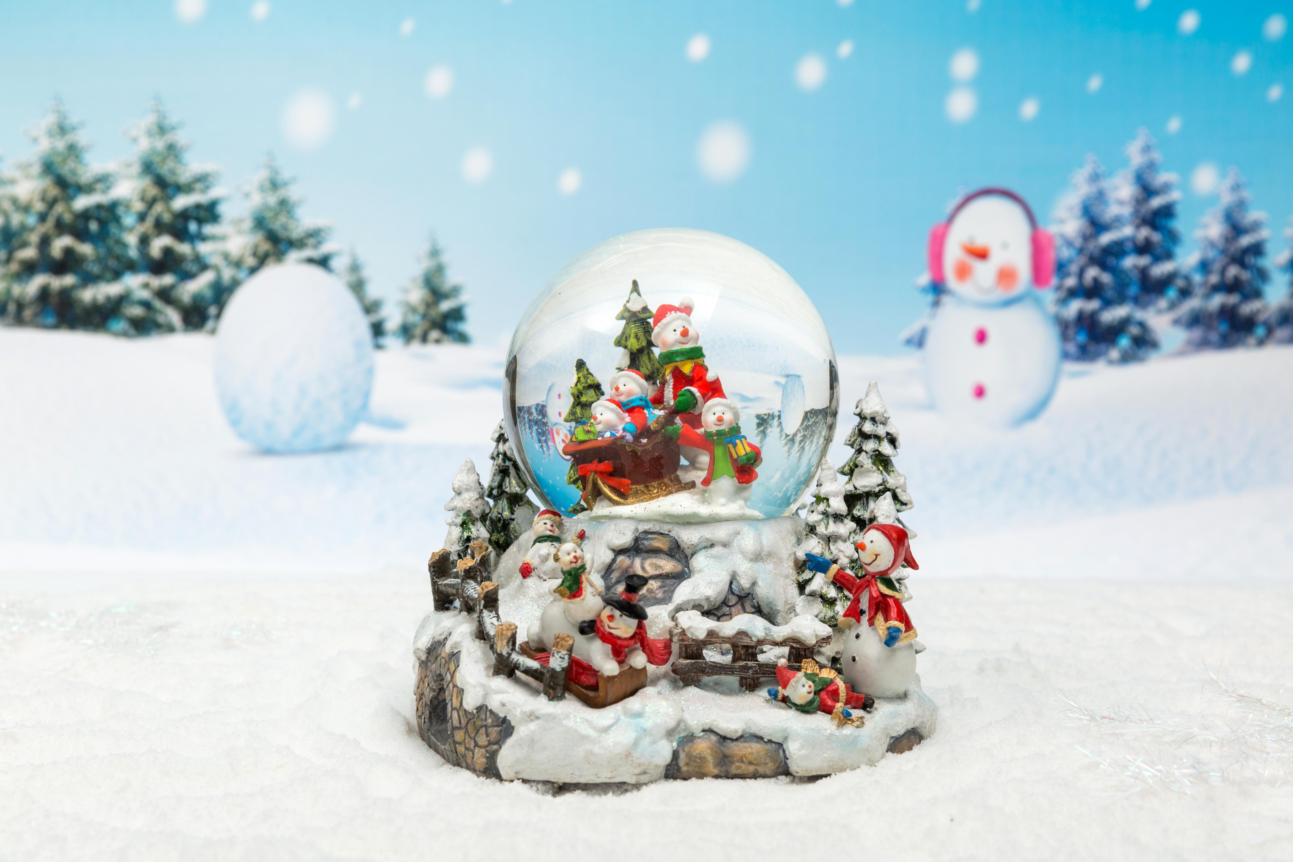 Christmas Snow Globe: 85/120mm Snowman Base Waterball