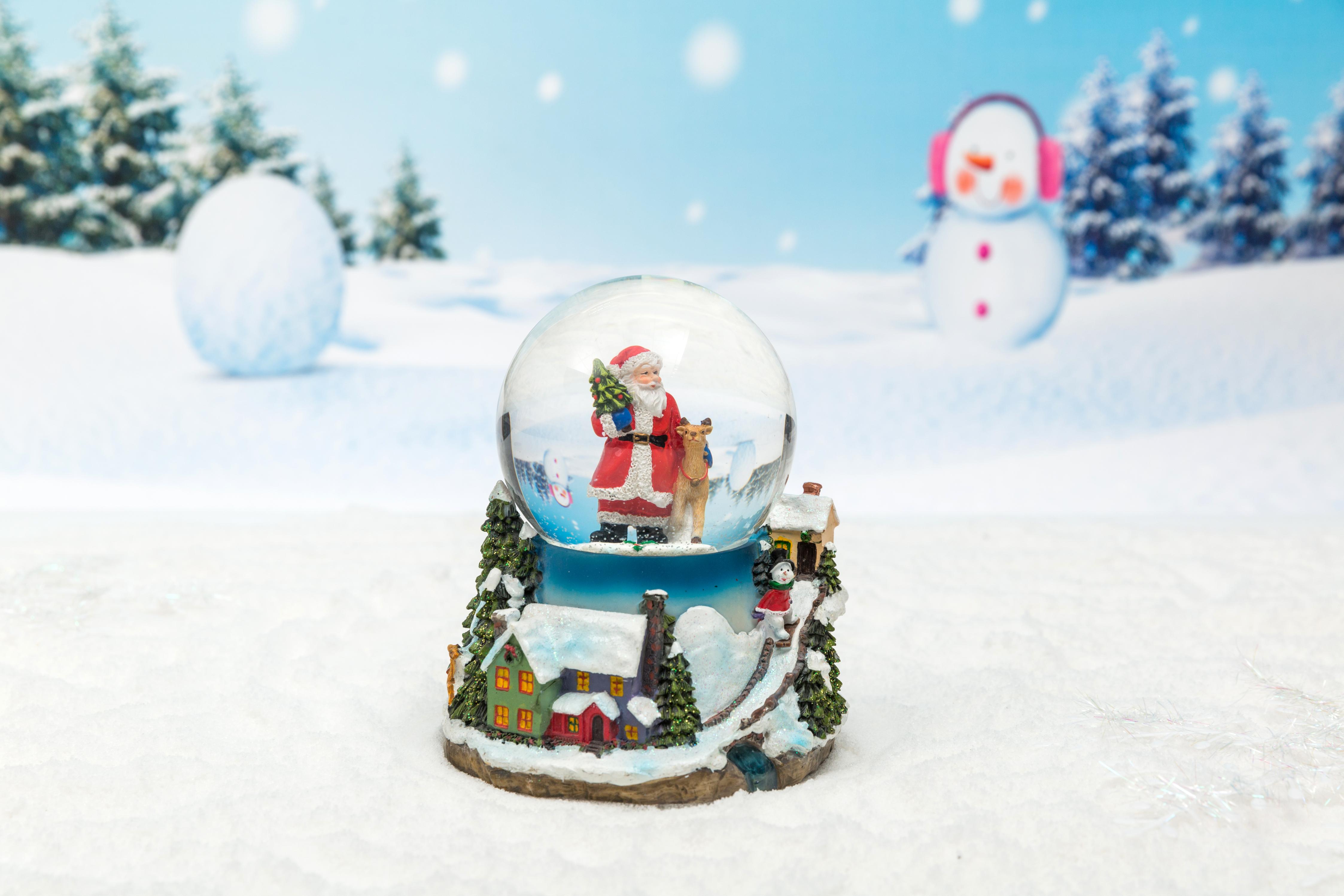 Christmas Snow Globe: 85/120mm Snowman Base Waterball