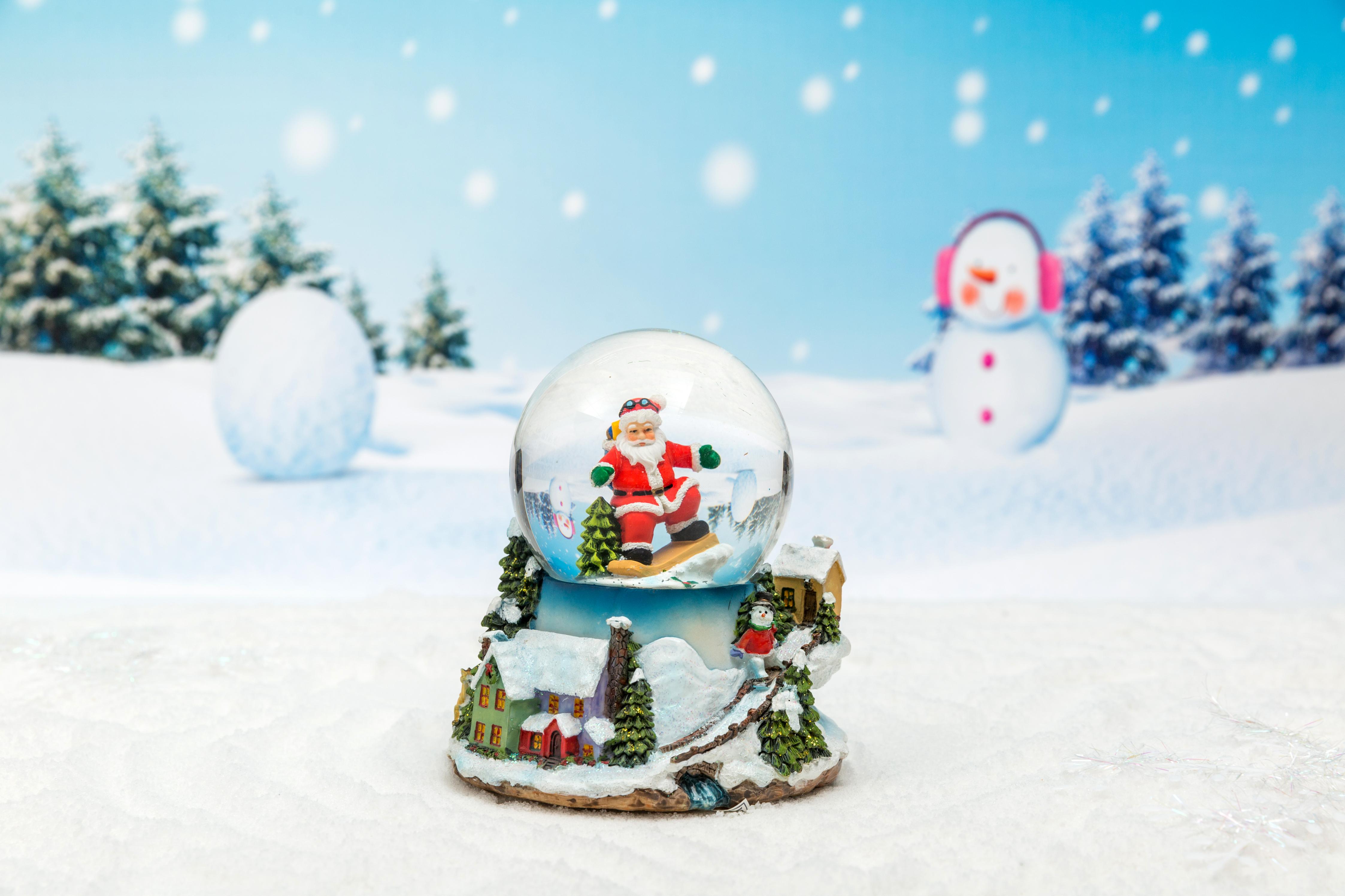 Christmas Snow Globe: 85/120mm Snowman Base Waterball