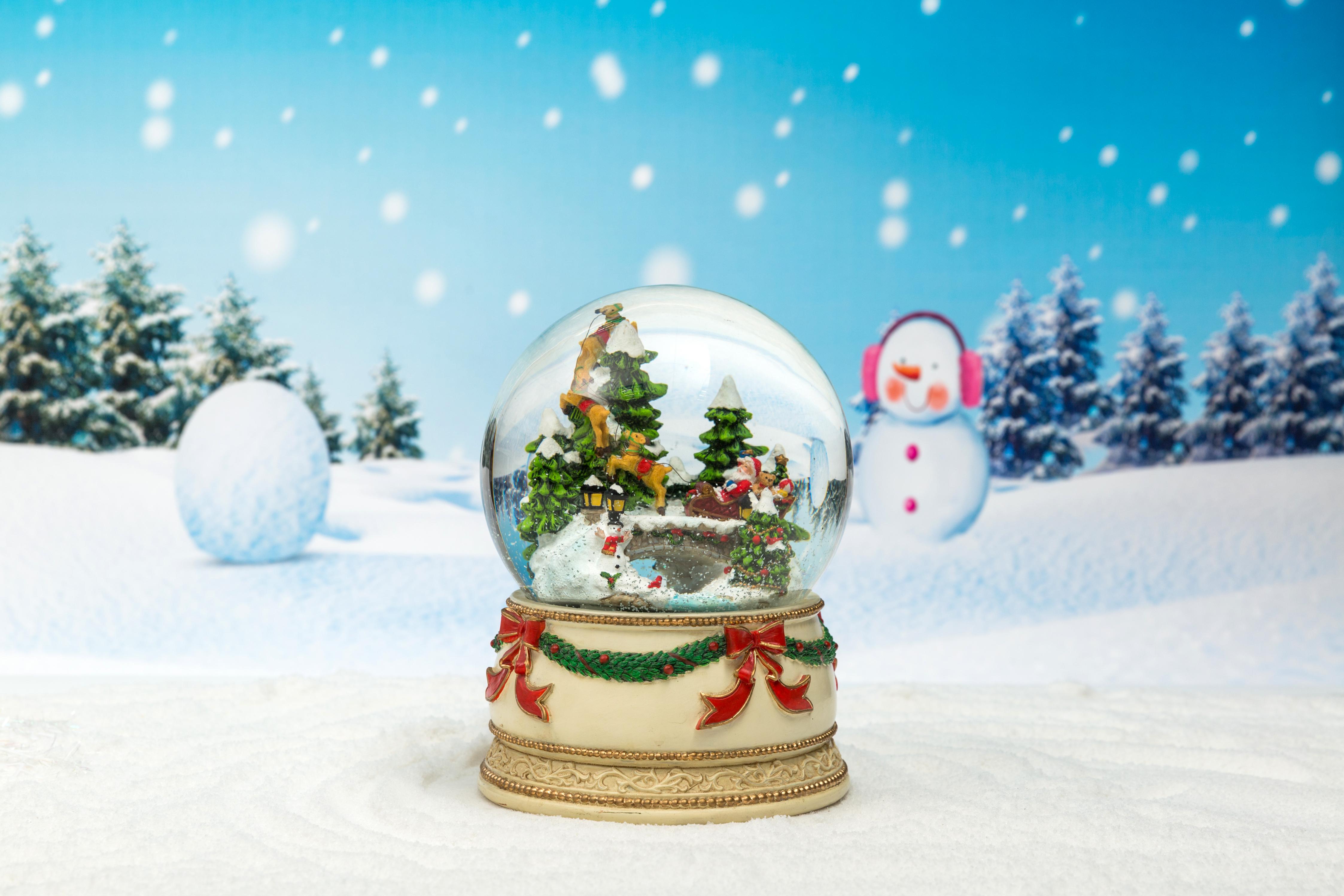 Christmas Snow Globe: 85/100/120/150mm Santa Claus Waterball