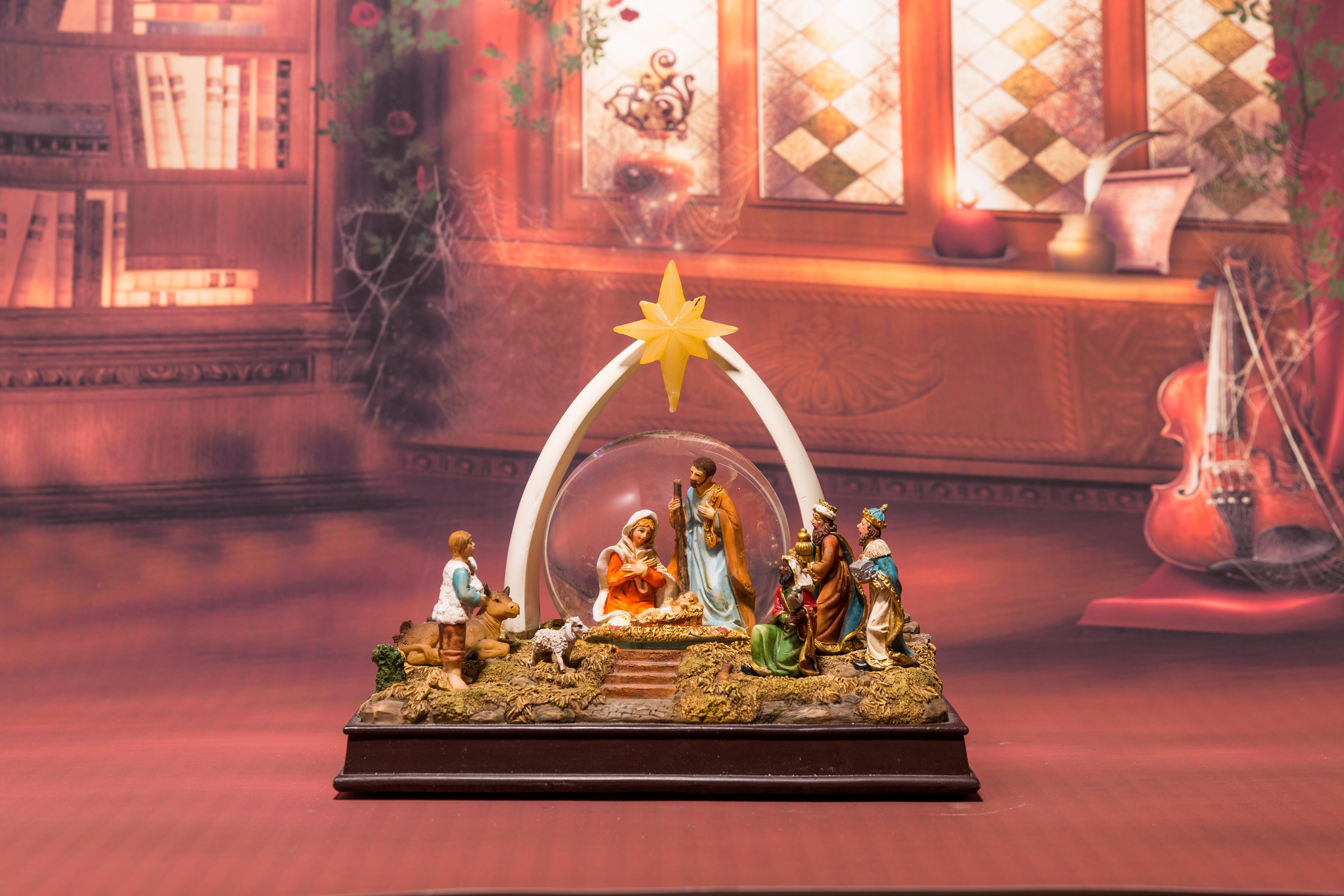 Nativity Snow Globe: Holy Mother&Saints, Nativity Base Waterball