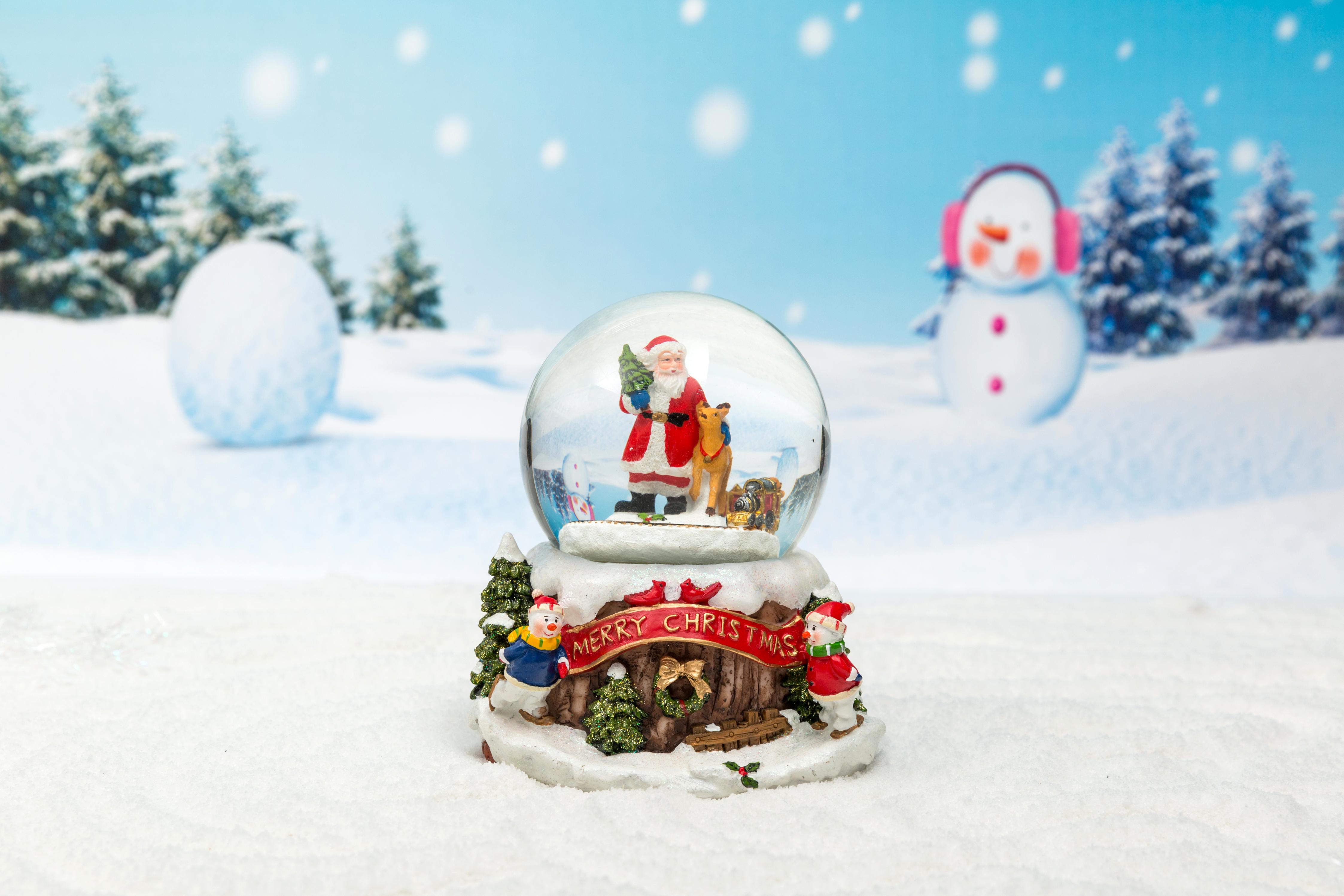 Christmas Snow Globe: 85/120mm Snowman Base Waterball