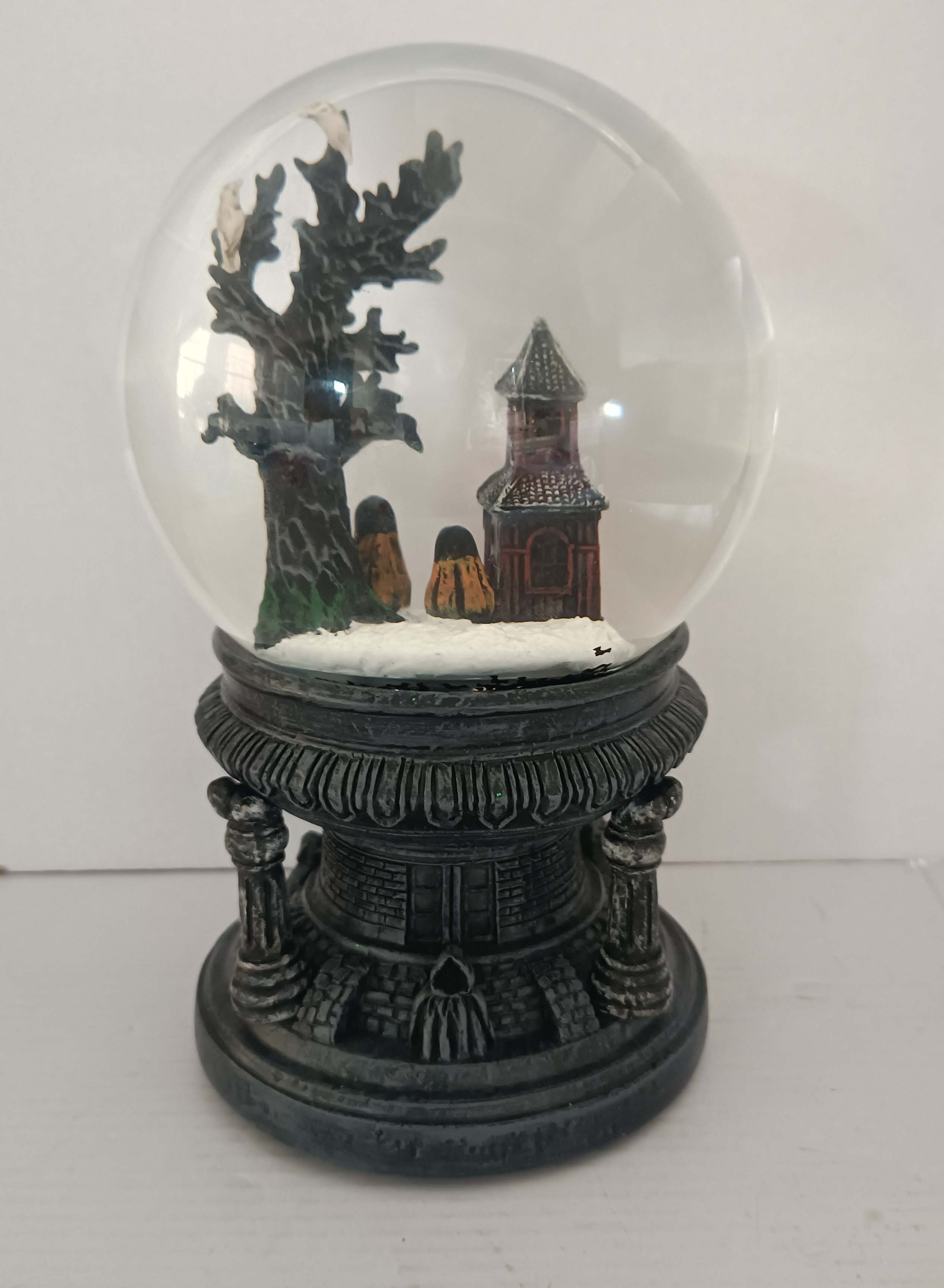 haunted house waterball