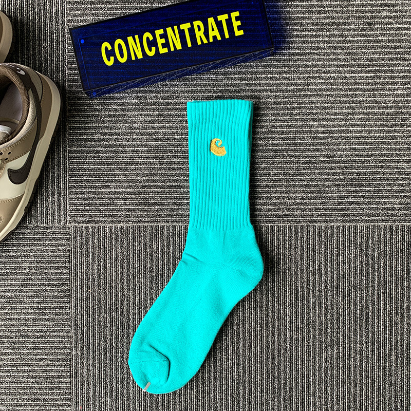 Unisex gold label embroidered simple style sports socks