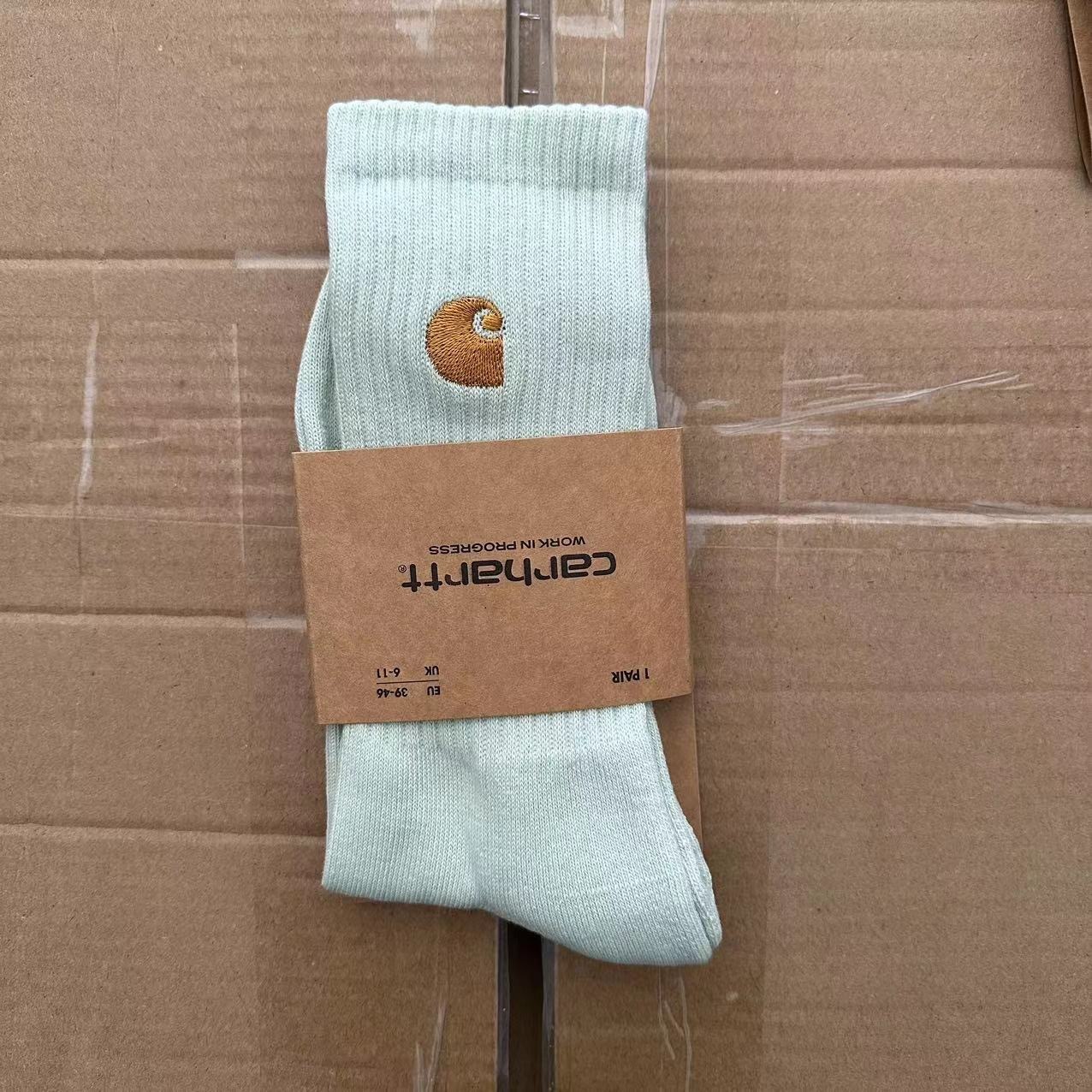 Unisex gold label embroidered simple style sports socks