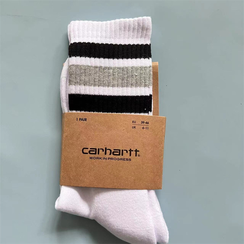 Unisex gold label embroidered simple style sports socks