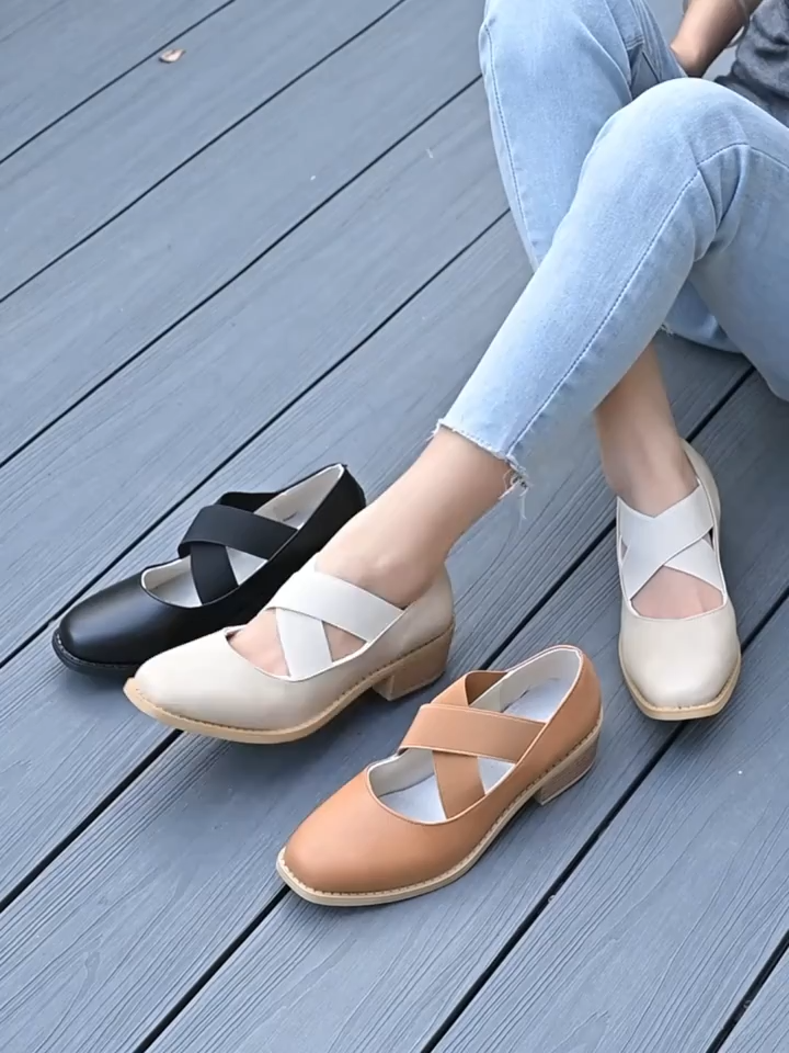 Foot comfort – Cross-strap Mary Jane shoes