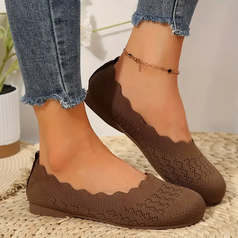 🔥Last Day 60% OFF - Women's Slip-On Wave Lace Detail Round Toe Shoes