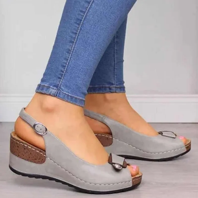 🔥Last Day Promotion 50% OFF - New Women's Comfortable Soft Sole High Heel Leather Sandals