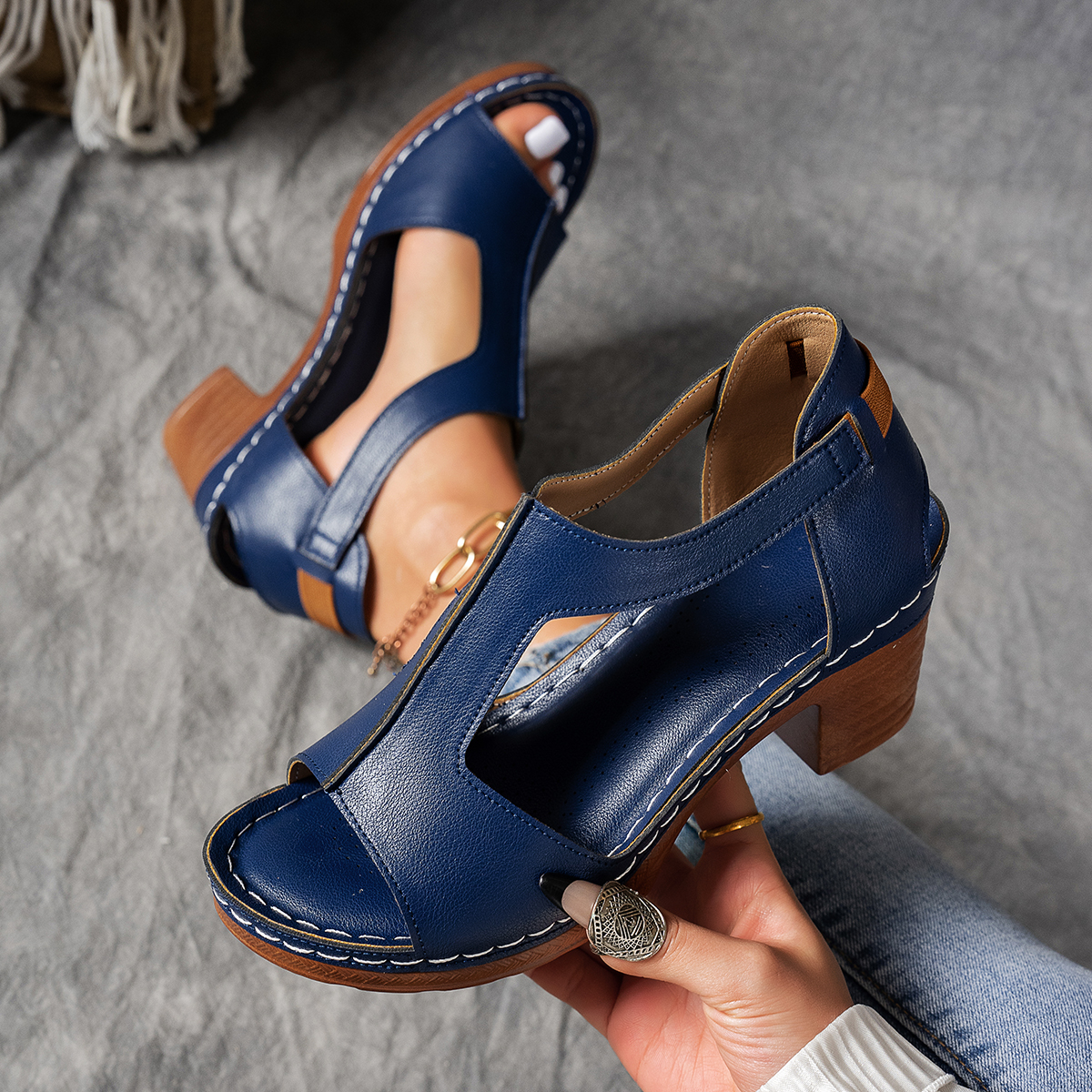 🔥Last Day 70% OFF - Women's Chunky Heel Sandals