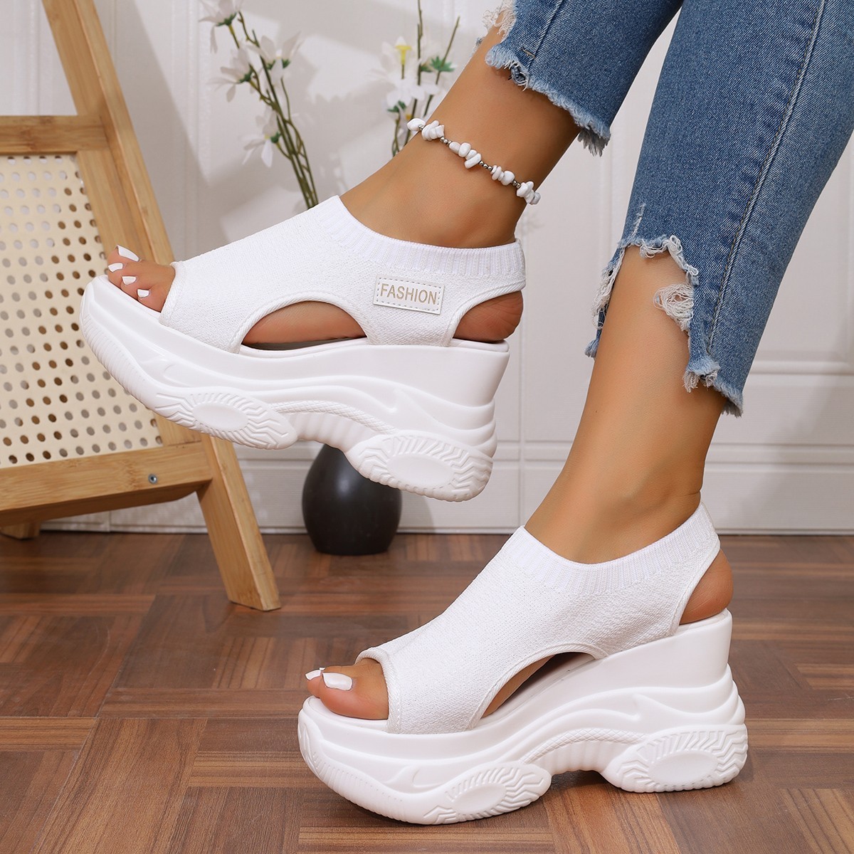 🔥Last Day 60% OFF - Women's Fashionable Thick-soled Sporty Sandals