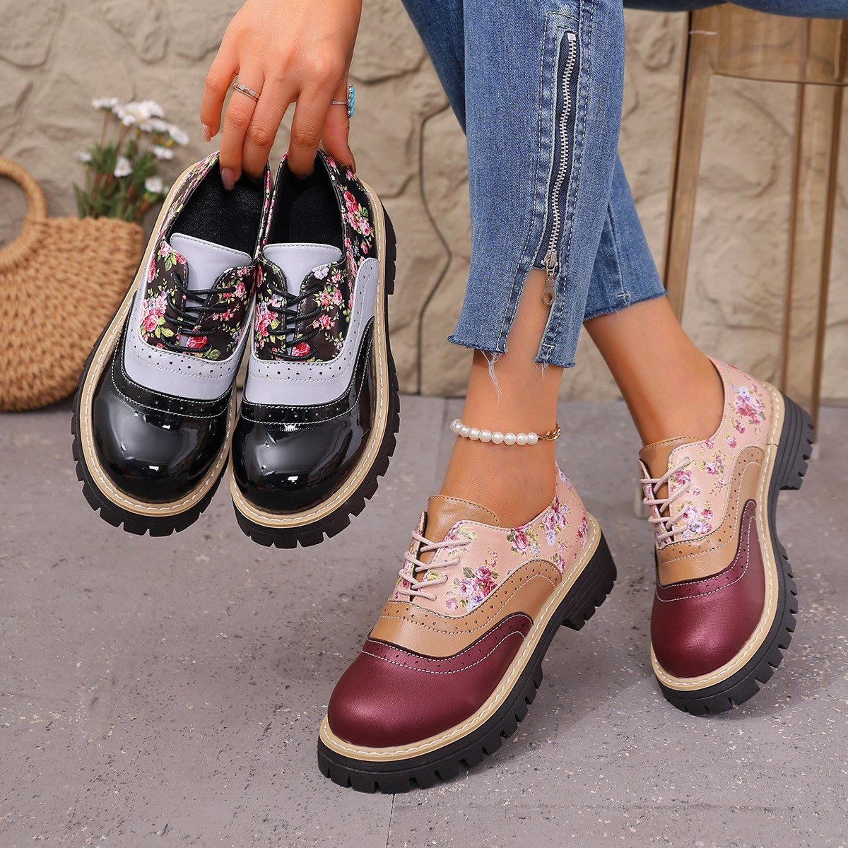 Plus-size color-block flats ( BUY 2 FREE SHIPPING )