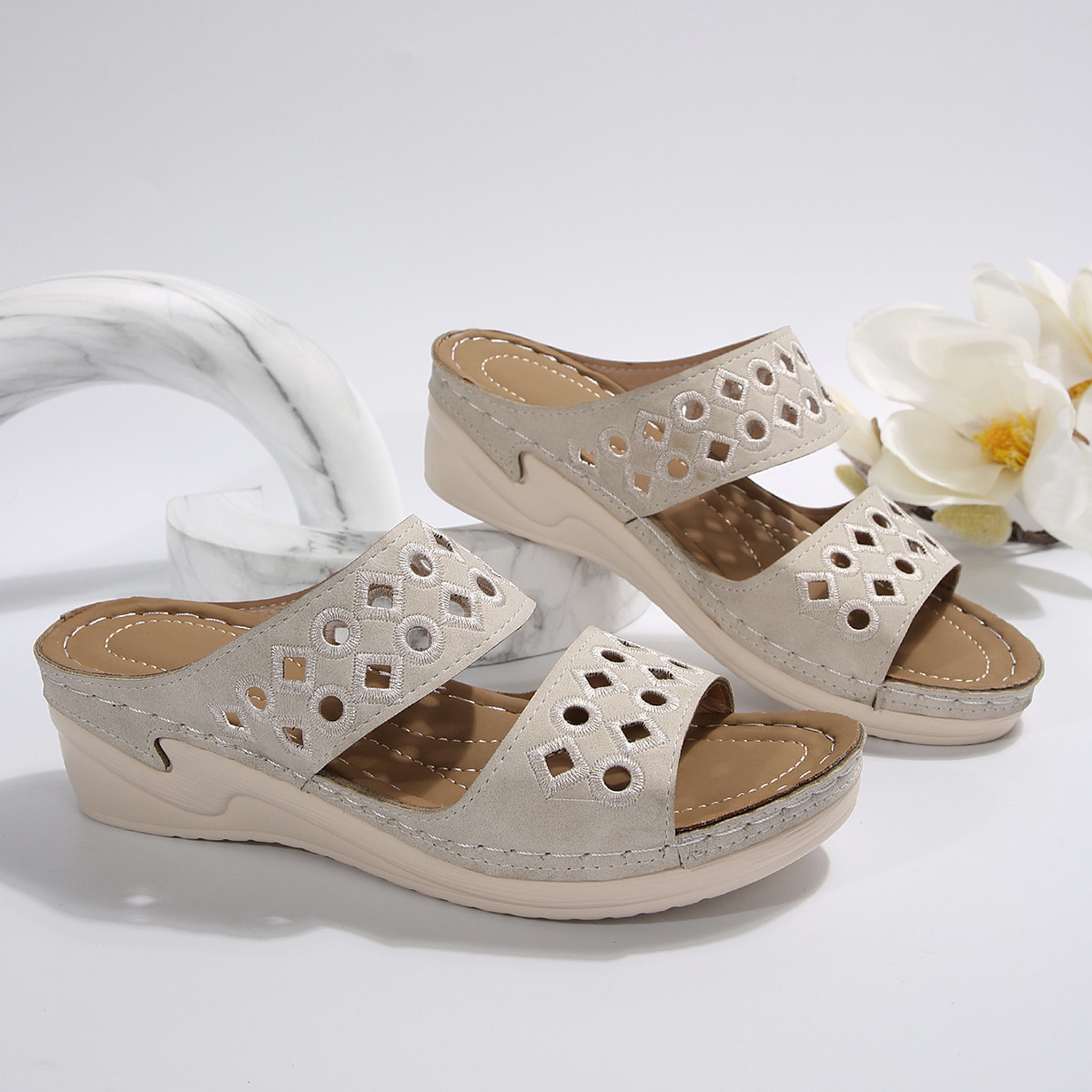 Orthopedic wedge heel platform slippers