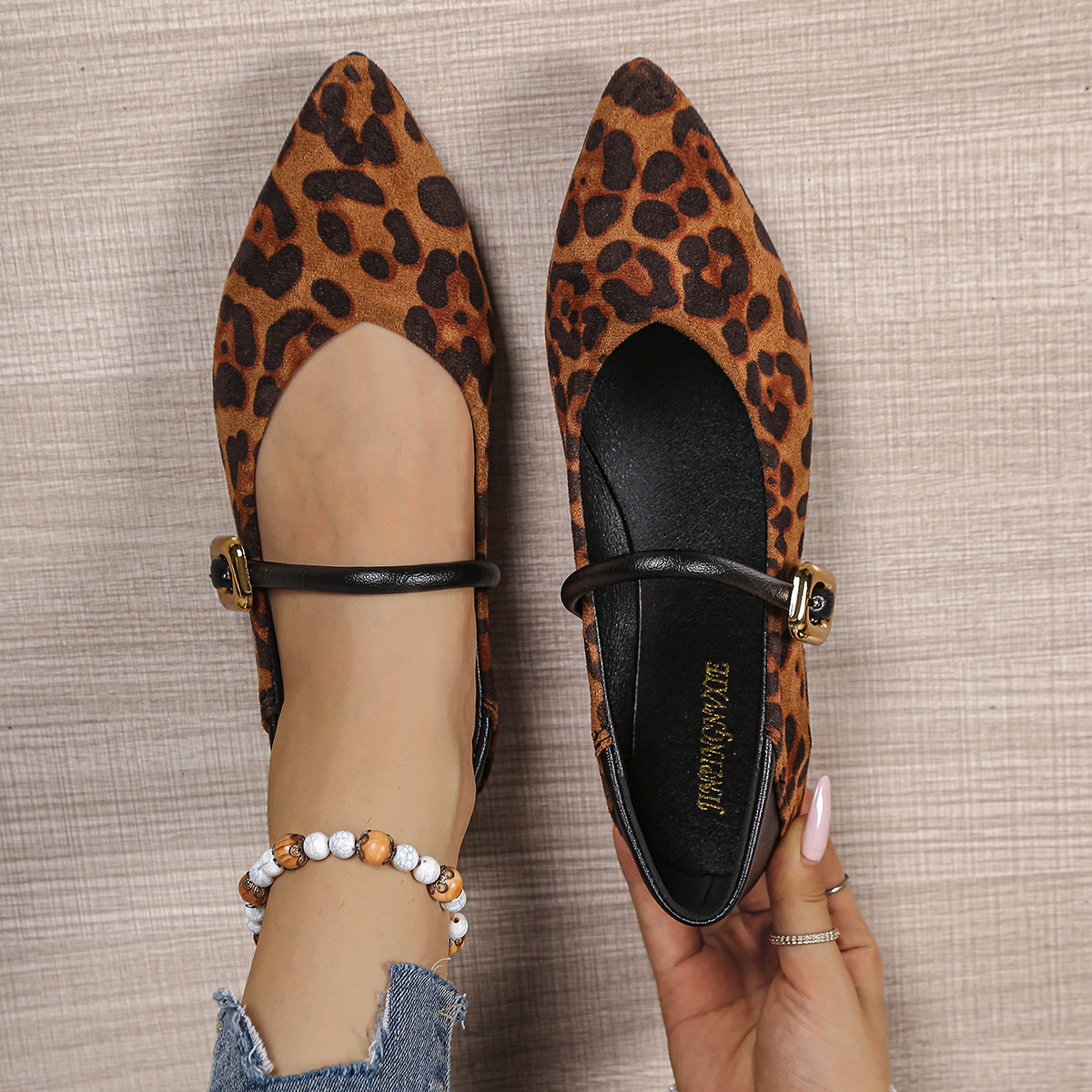 🔥Last Day 60% OFF - Women's Comfortable Leopard Mary Jane Shoes