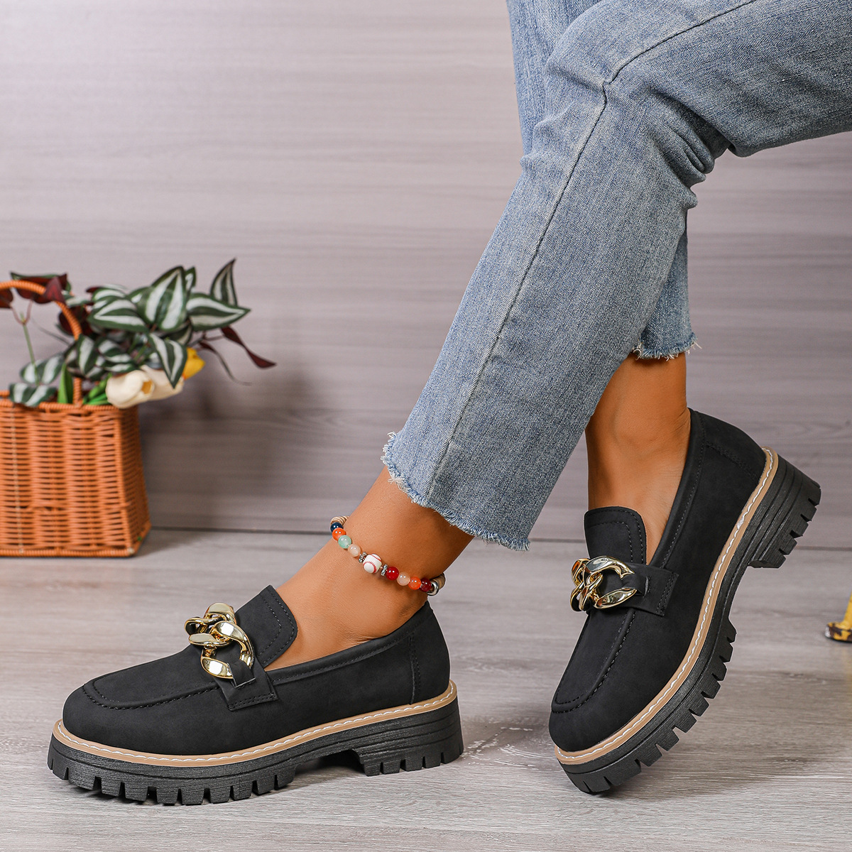 Metal Chain Thick-soled Versatile Casual Loafers