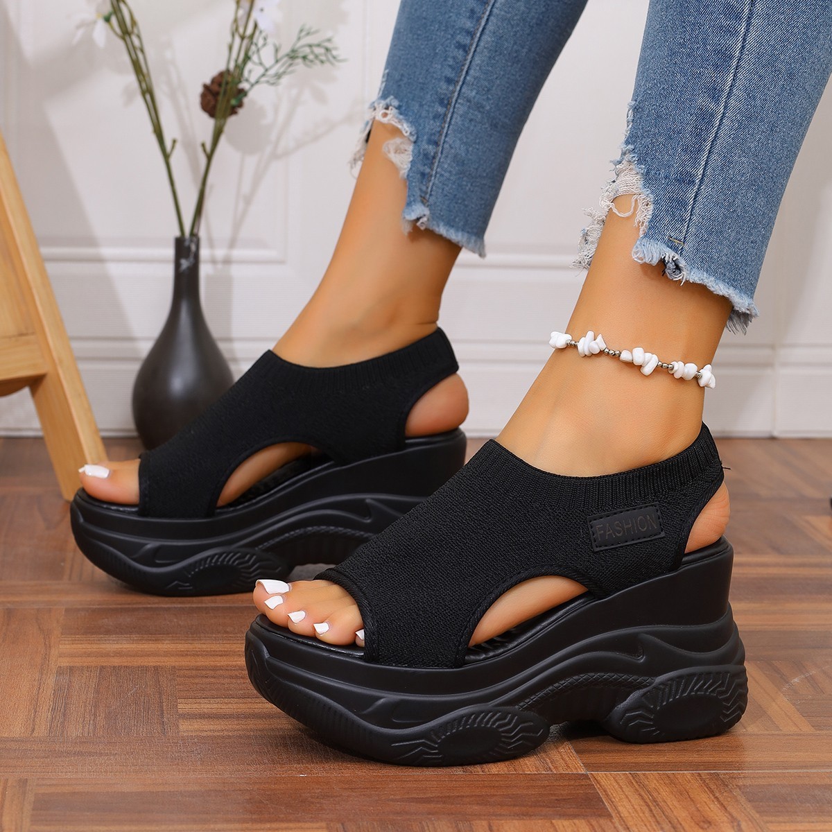 🔥Last Day 60% OFF - Women's Fashionable Thick-soled Sporty Sandals