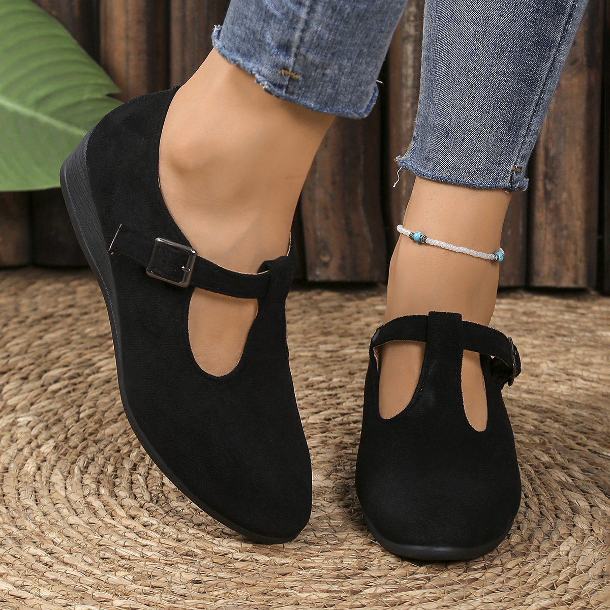 🔥Last Day 60% OFF - Women's Comfortable Pointed Toe Shallow Buckle Wedge Heel Loafers