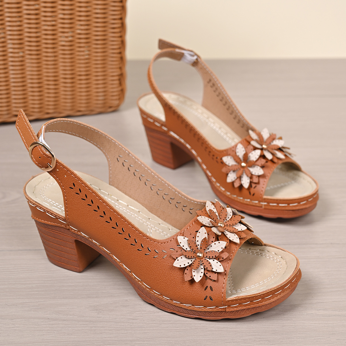 🔥Last Day 70% OFF - Women's Flower High Heel Sandals