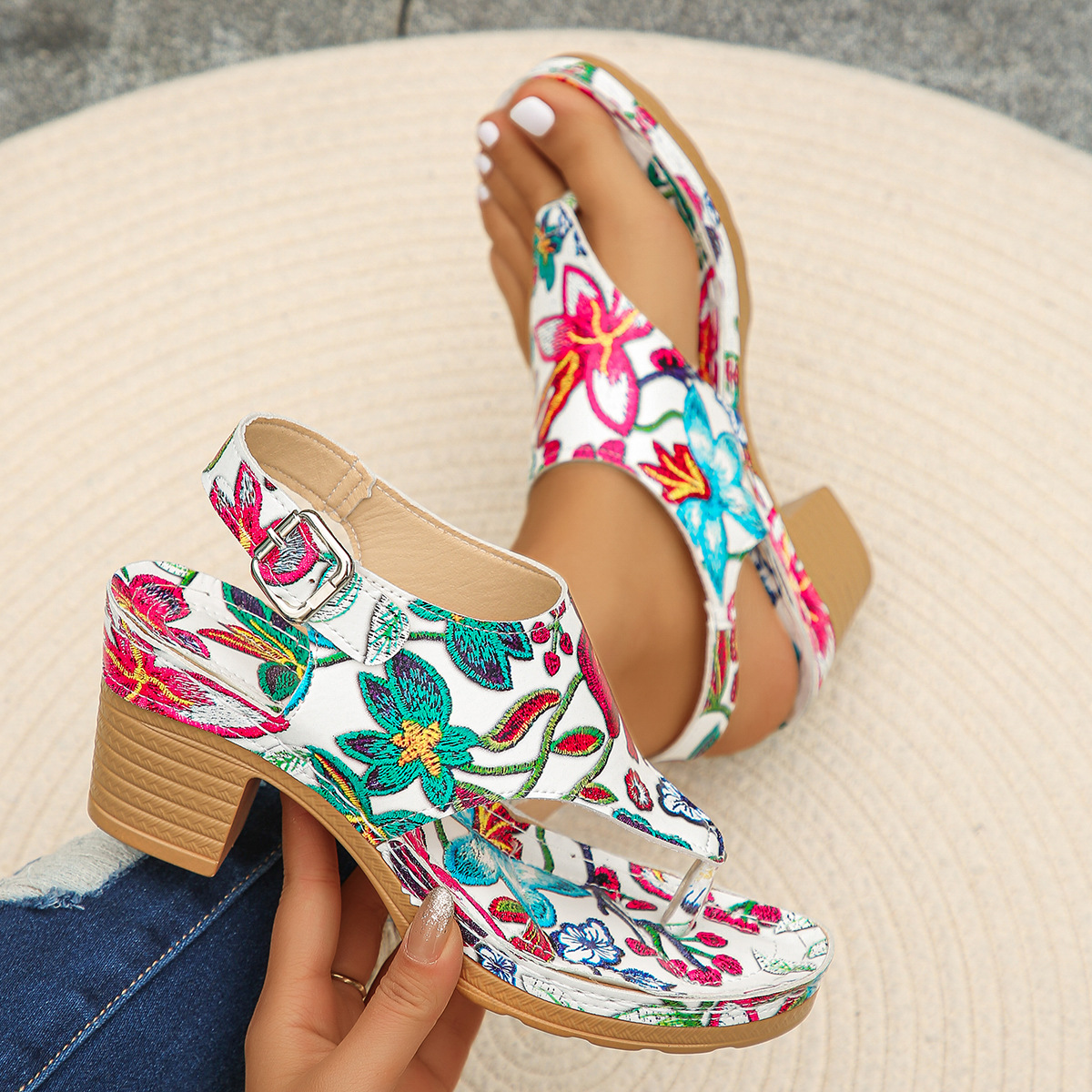 🔥Last Day 70% OFF - Oversized mid-heel printed sandals