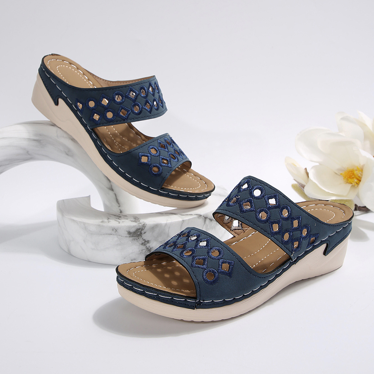 Orthopedic wedge heel platform slippers