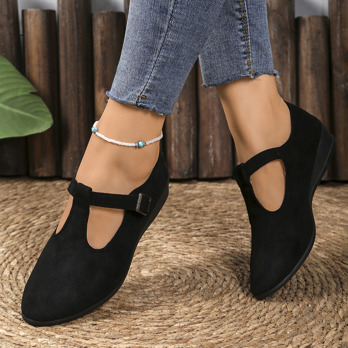 🔥Last Day 60% OFF - Women's Comfortable Pointed Toe Shallow Buckle Wedge Heel Loafers