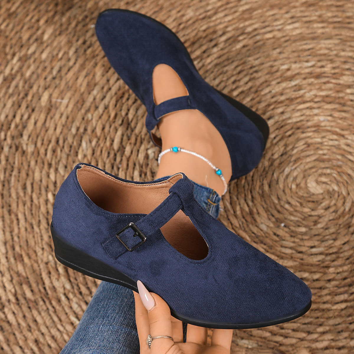 🔥Last Day 60% OFF - Women's Comfortable Pointed Toe Shallow Buckle Wedge Heel Loafers