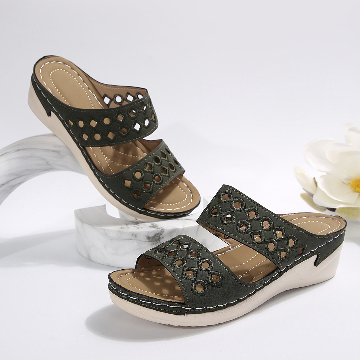 Orthopedic wedge heel platform slippers