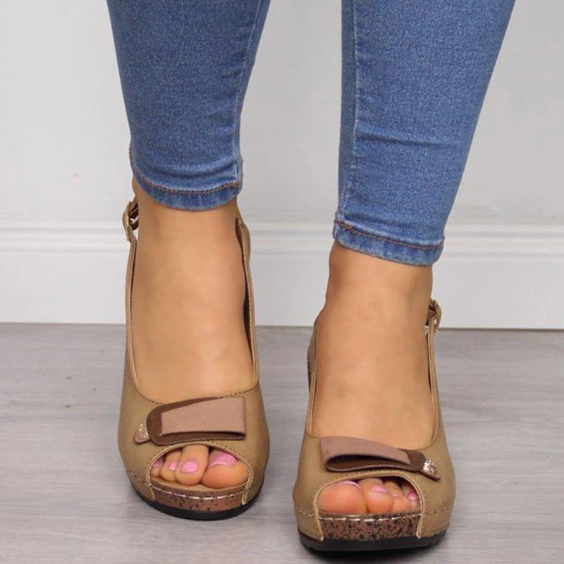 🔥Last Day Promotion 50% OFF - New Women's Comfortable Soft Sole High Heel Leather Sandals