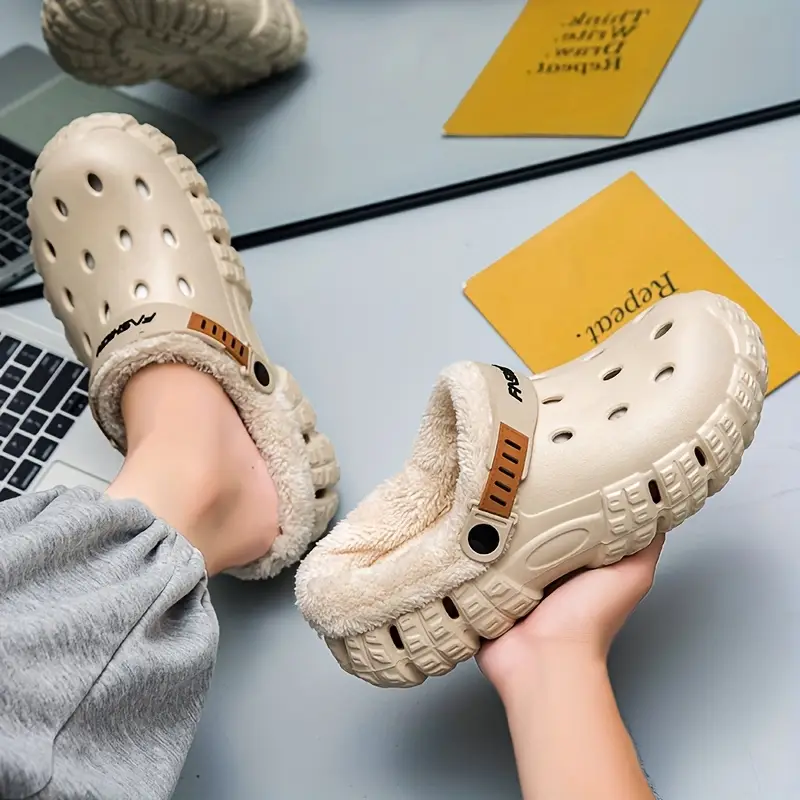 Men's & Women's Warm Indoor/Outdoor Slippers with Soft Fleece Lining