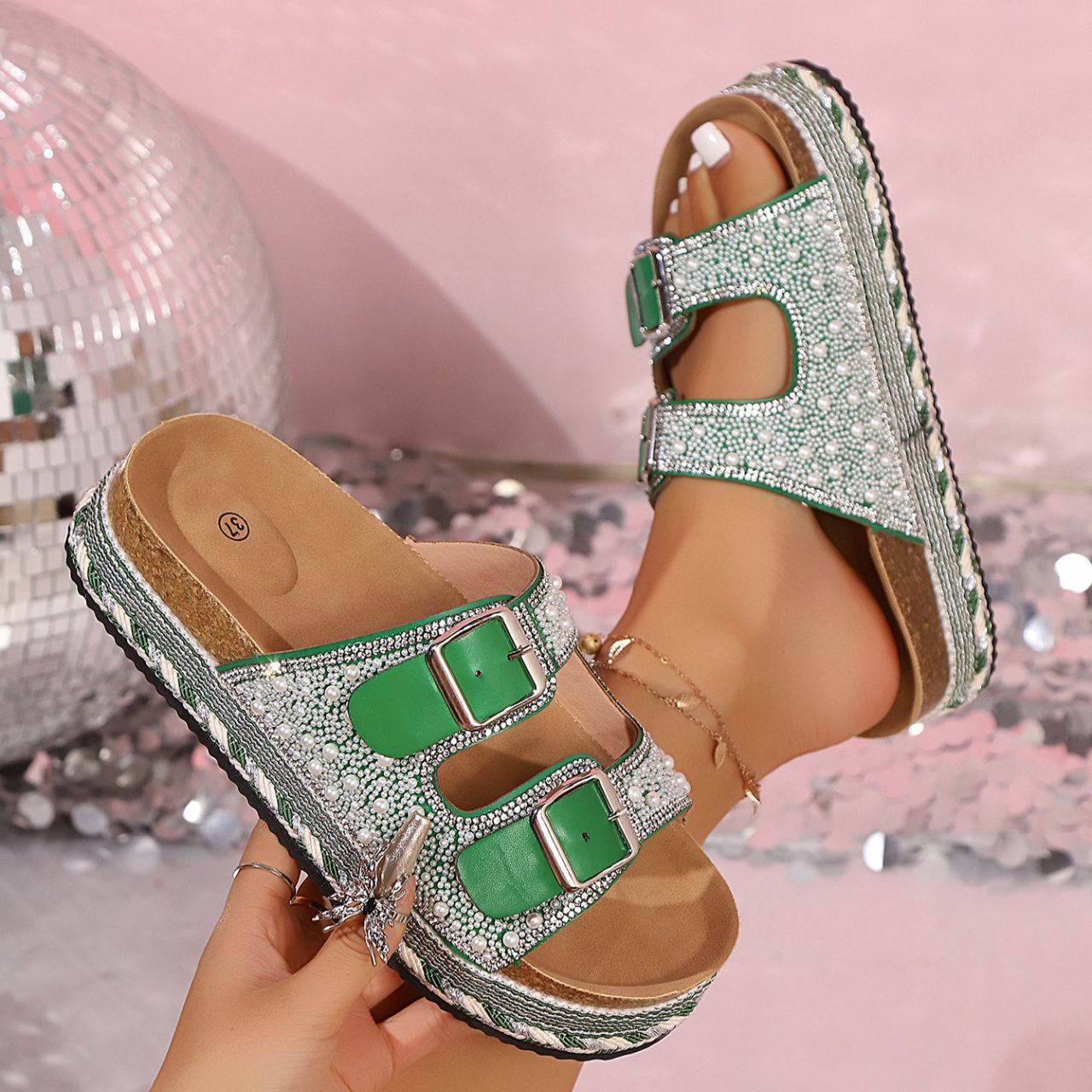 🔥Last Day 70% OFF - Women's Versatile Rhinestone Platform Slippers