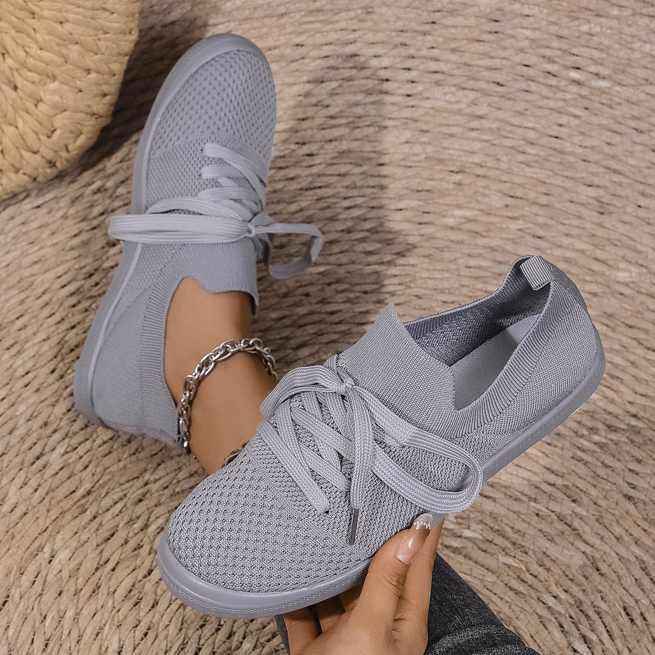 Mesh Flying Woven Light Lace-up Solid Color Flat Shoes