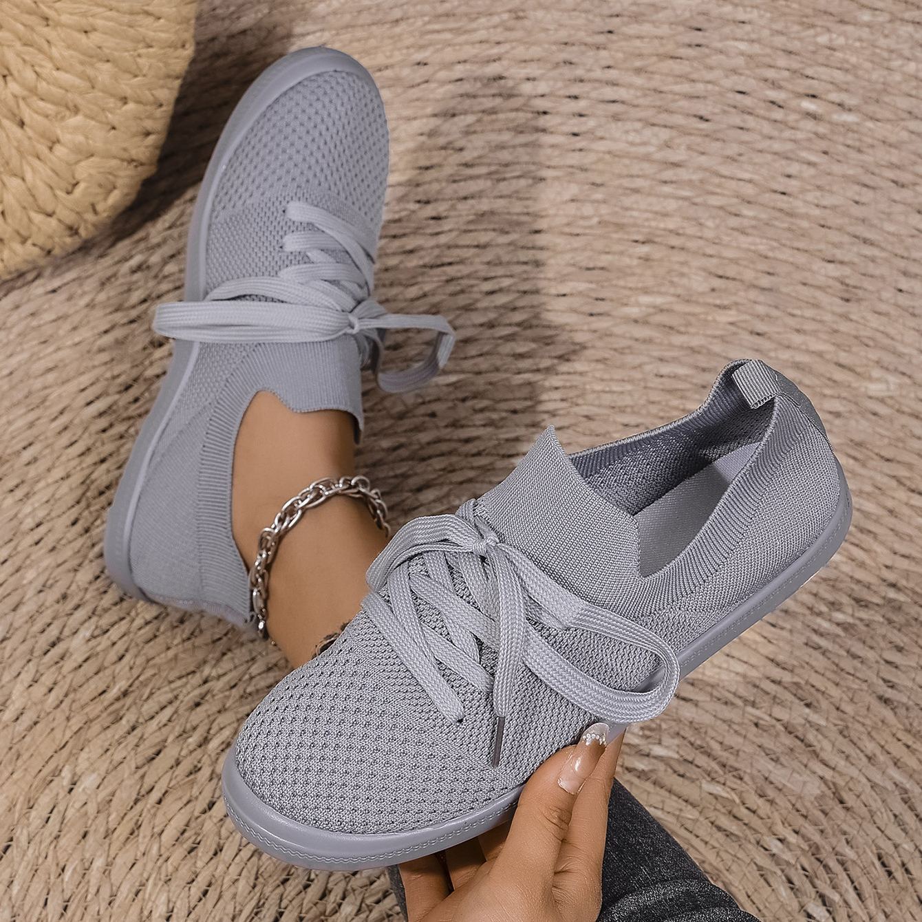 Mesh Flying Woven Light Lace-up Solid Color Flat Shoes