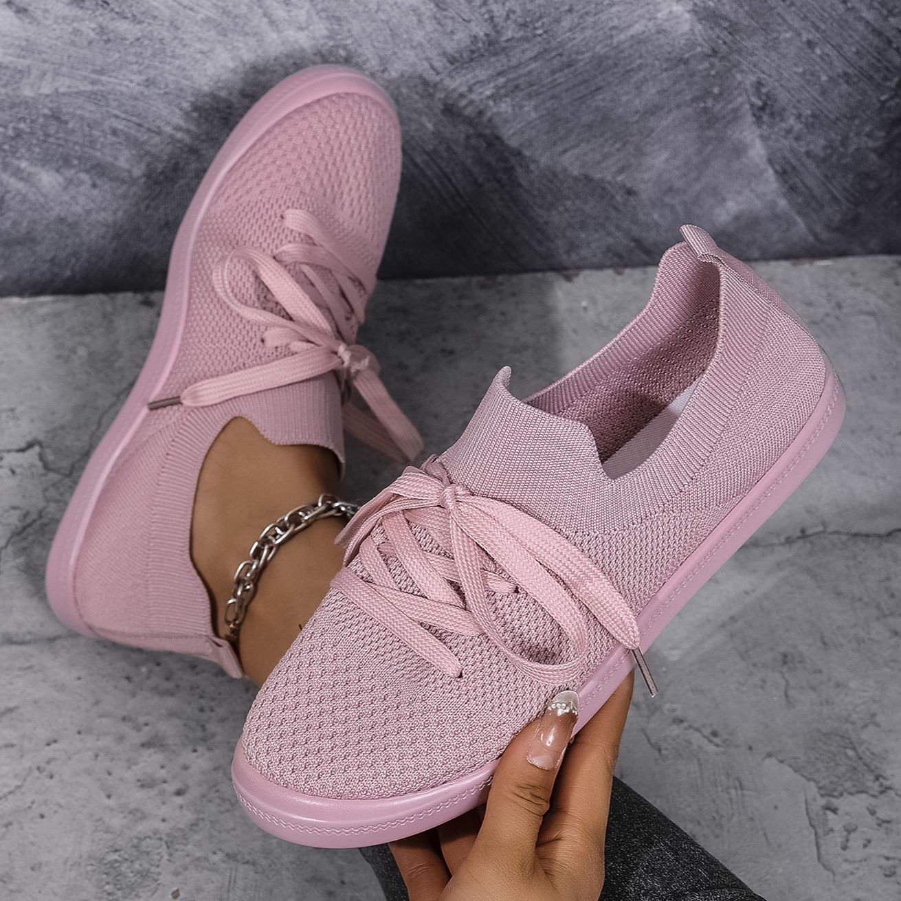 Mesh Flying Woven Light Lace-up Solid Color Flat Shoes