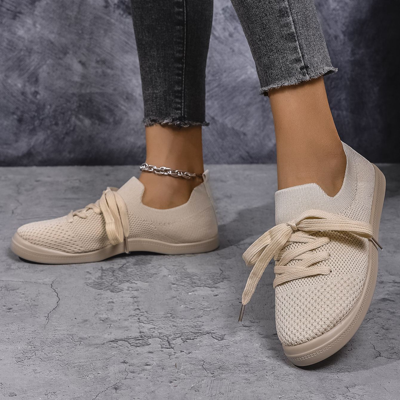 Mesh Flying Woven Light Lace-up Solid Color Flat Shoes