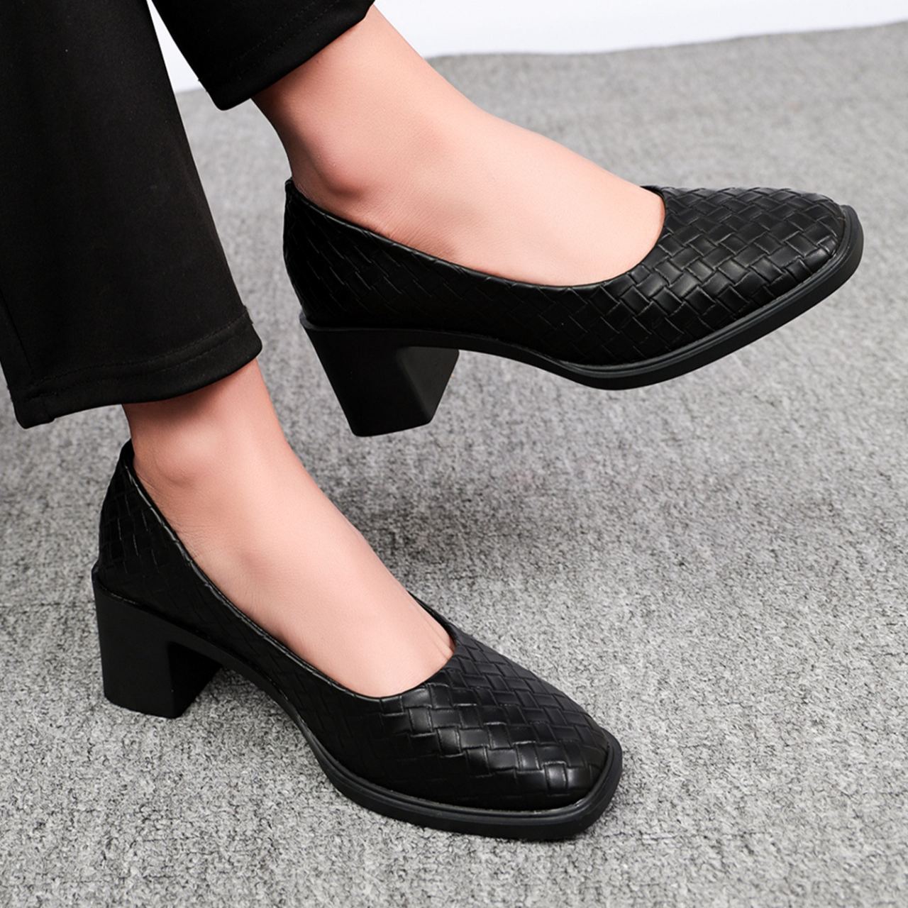 Foot comfort – Versatile low-cut slip-on shoes