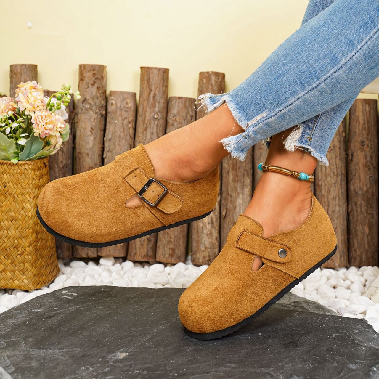 Comfortable Birkenstock-style shoes with soft soles and soft uppers ( BUY 2 FREE SHIPPING )