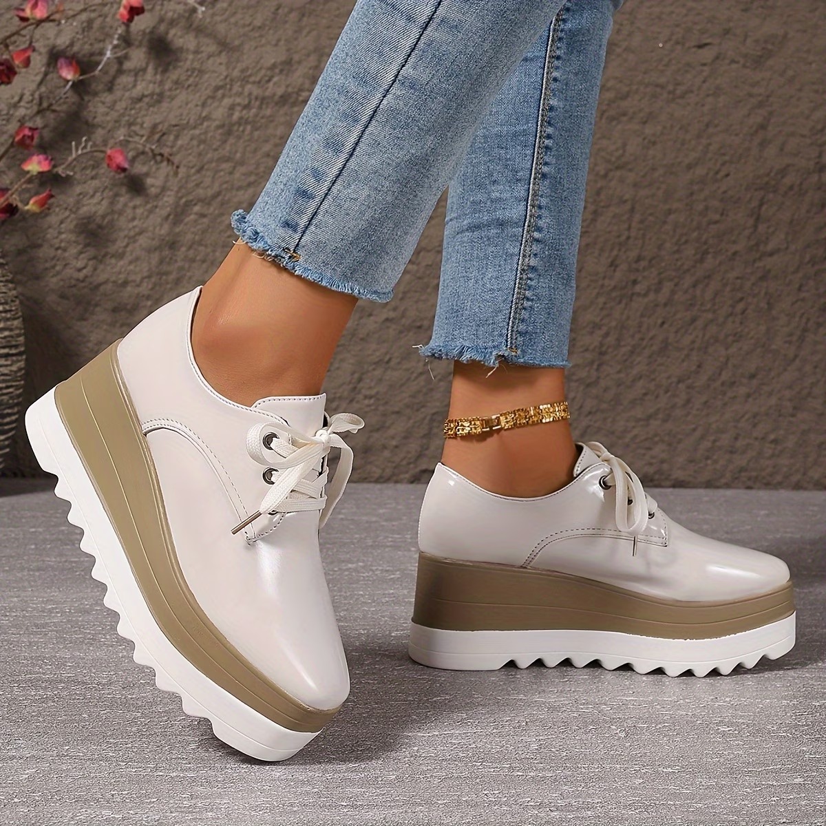 Women's Thick-Soled Height-Increasing Lightweight Versatile Shoes
