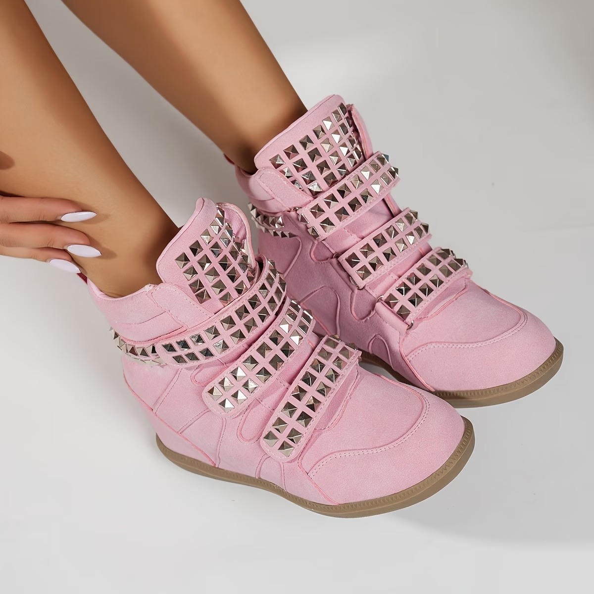 Women's Inner Height-Increasing Rivet-Decorated Short Boots