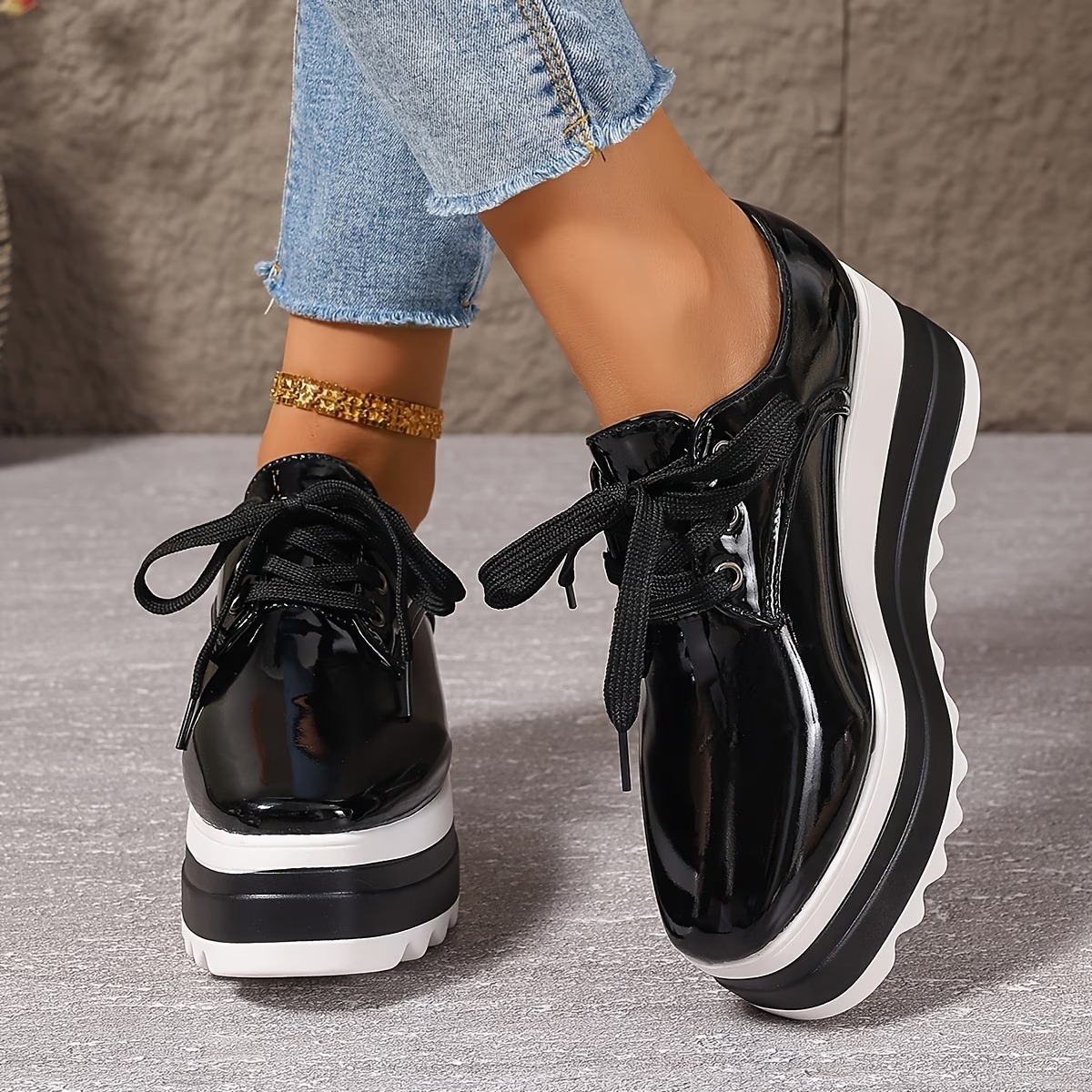 Women's Thick-Soled Height-Increasing Lightweight Versatile Shoes