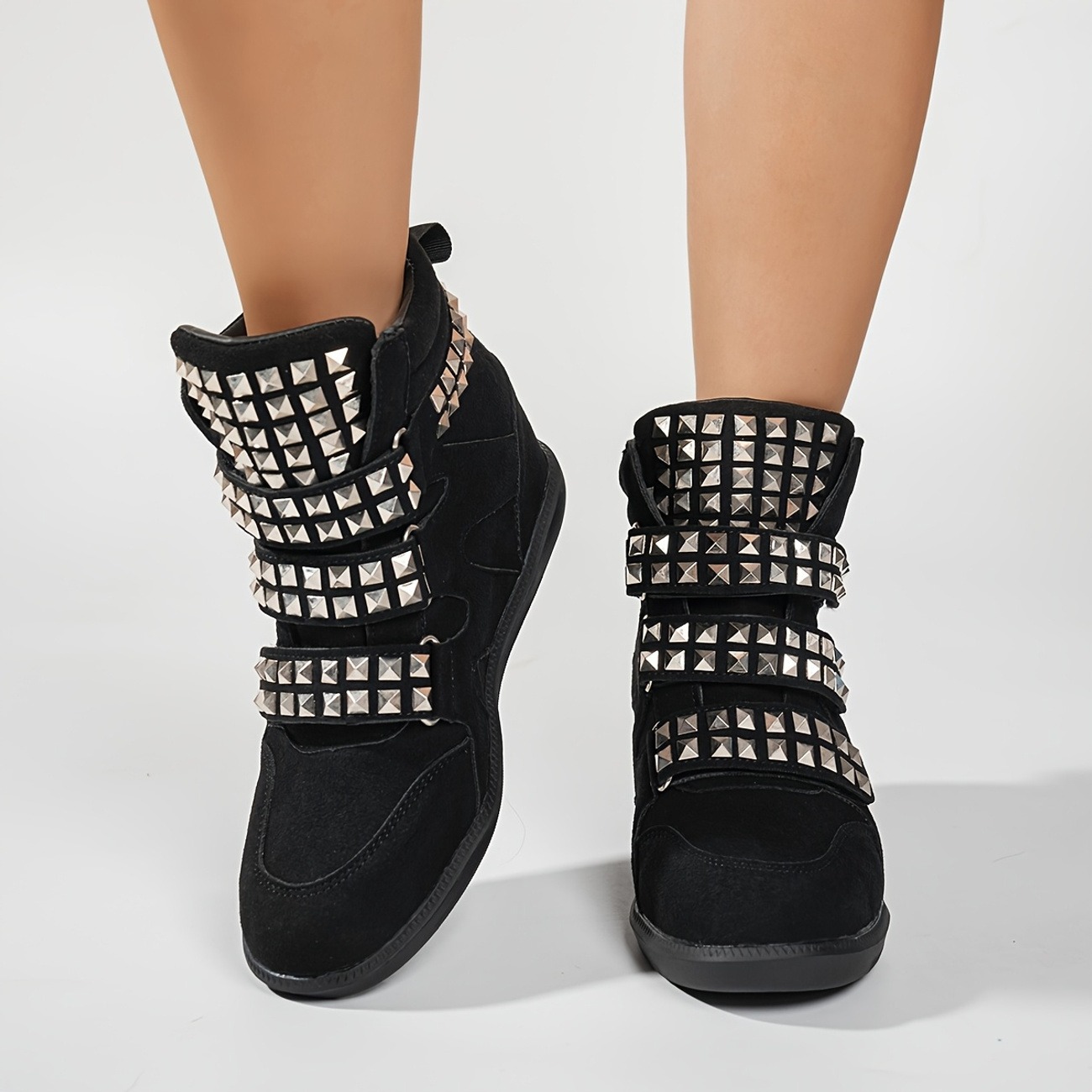Women's Inner Height-Increasing Rivet-Decorated Short Boots