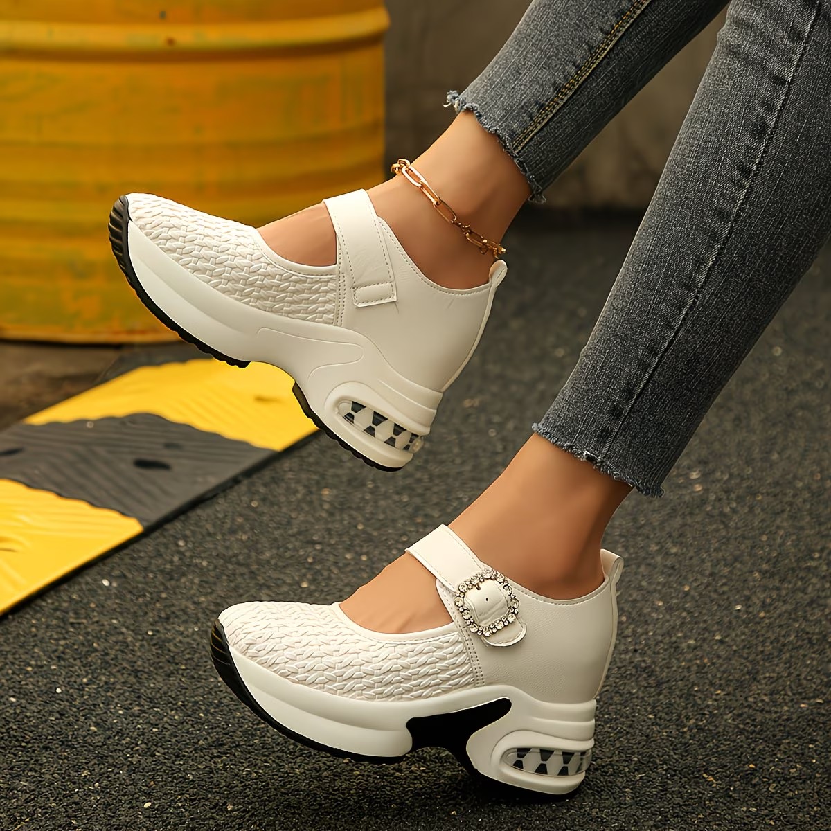 Women's Rhinestone Buckle Flat Shoes