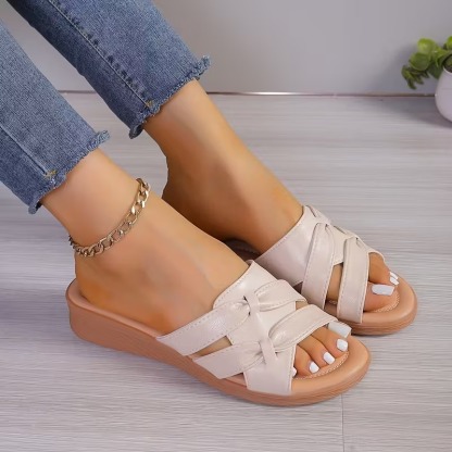 🔥Last Day 60% OFF - Comfortable, Non-Slip Flat Sandals for Women in Larger Sizes