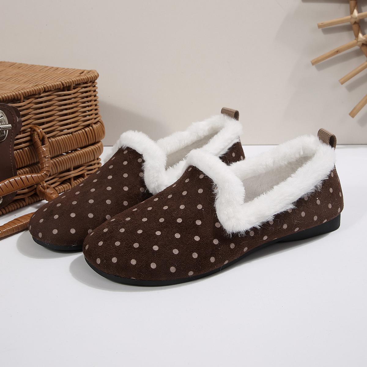 Women's Retro Polka-Dot Loafers with Plush Trim and Fleece Lining