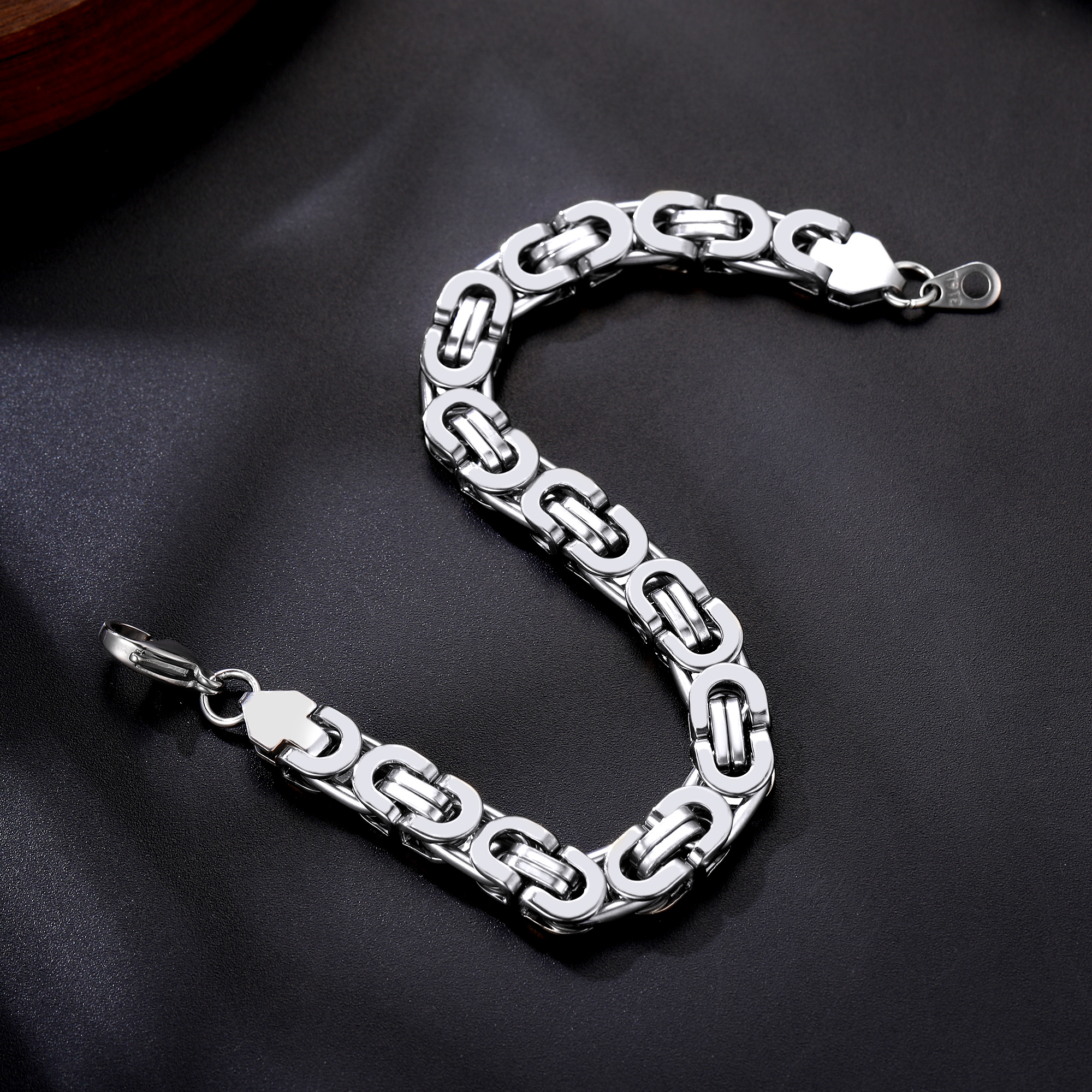10mm Wide Byzantine Chain Bracleet