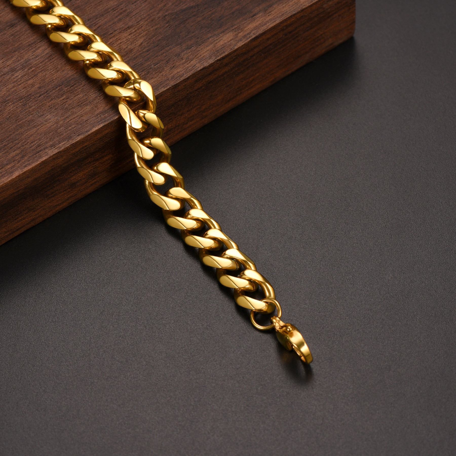 Chunky Cuban Link Bracelet for Men Women - Gold Stainless Steel Chain