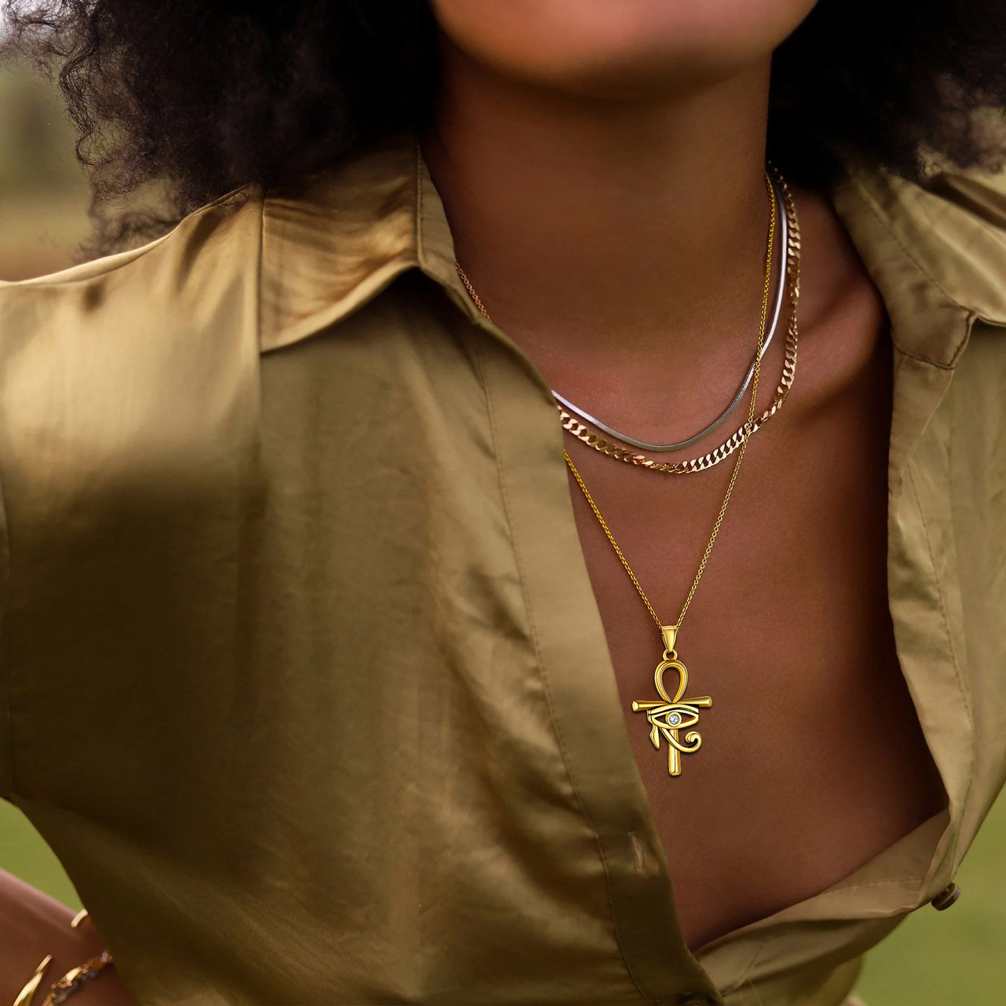 Eye Of Horus Ankh Cross Pendant Necklace With Rope Chain Gold - model effect