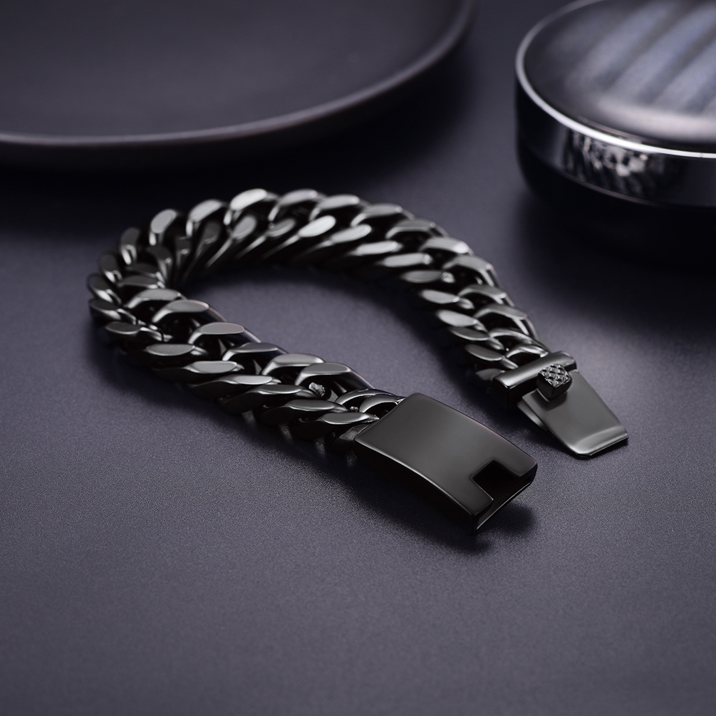 Black Cuban bracelet  clasp detail