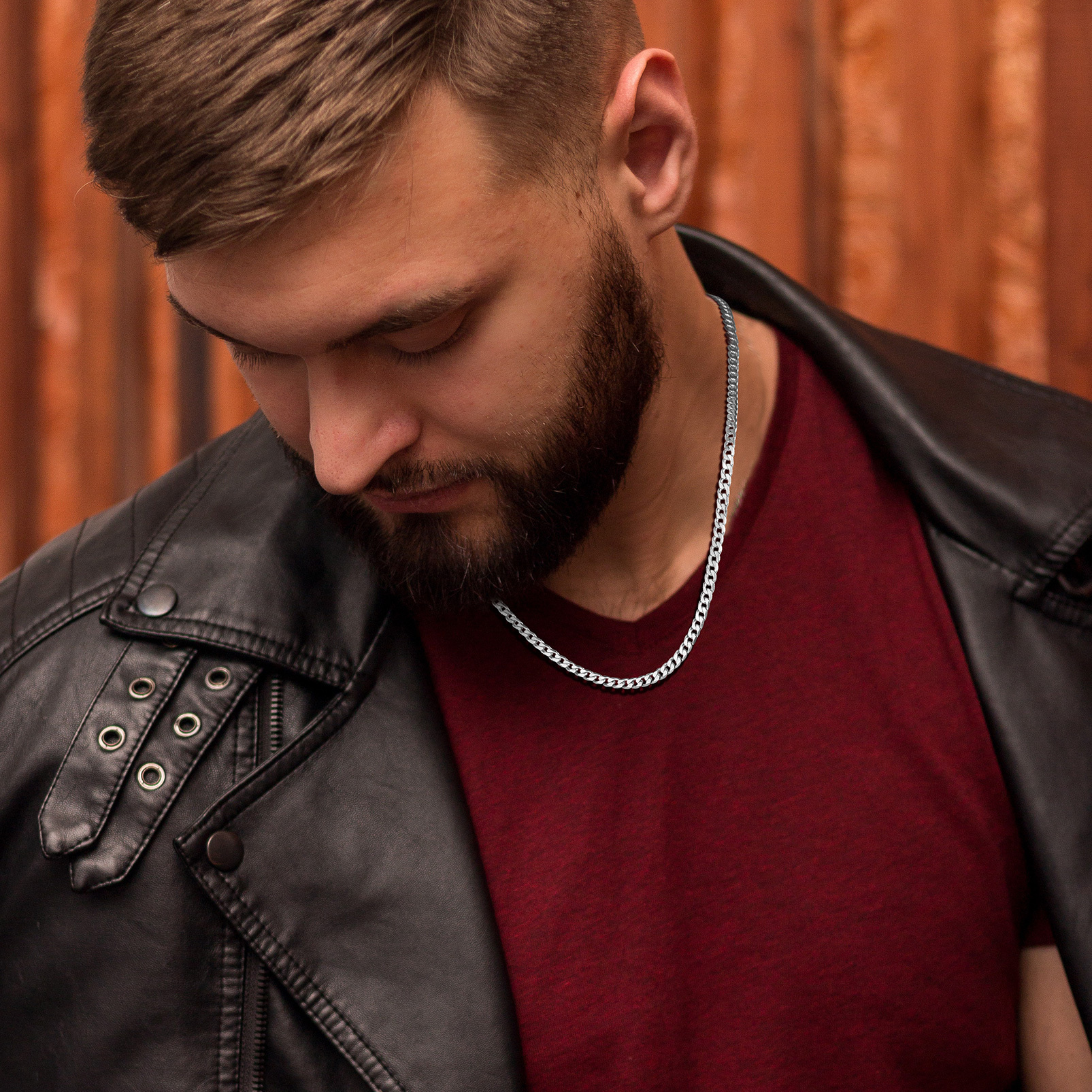 Man wearing stainless steel chain necklace daily outfit