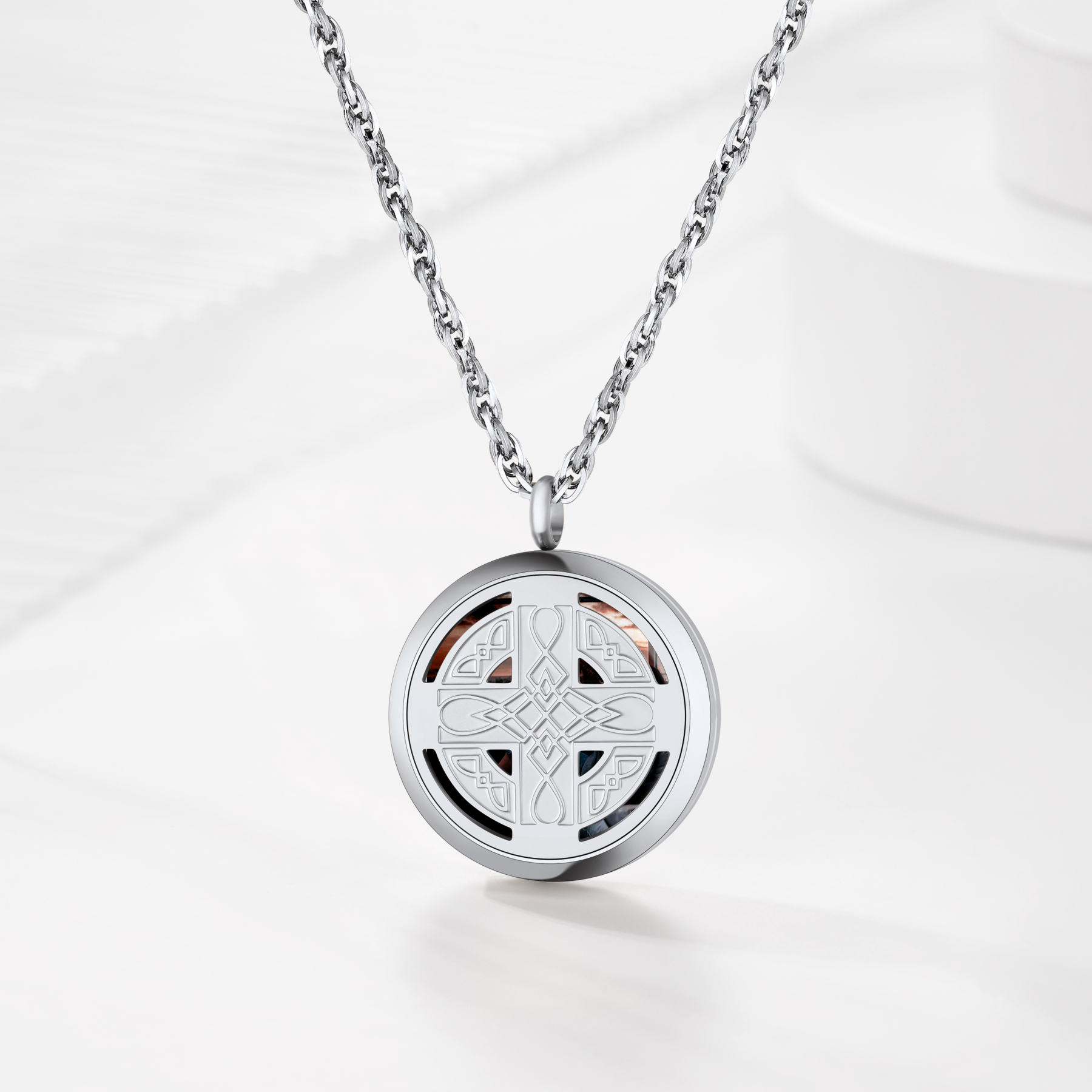 Diffuser Necklace Celtic Knot Pendant